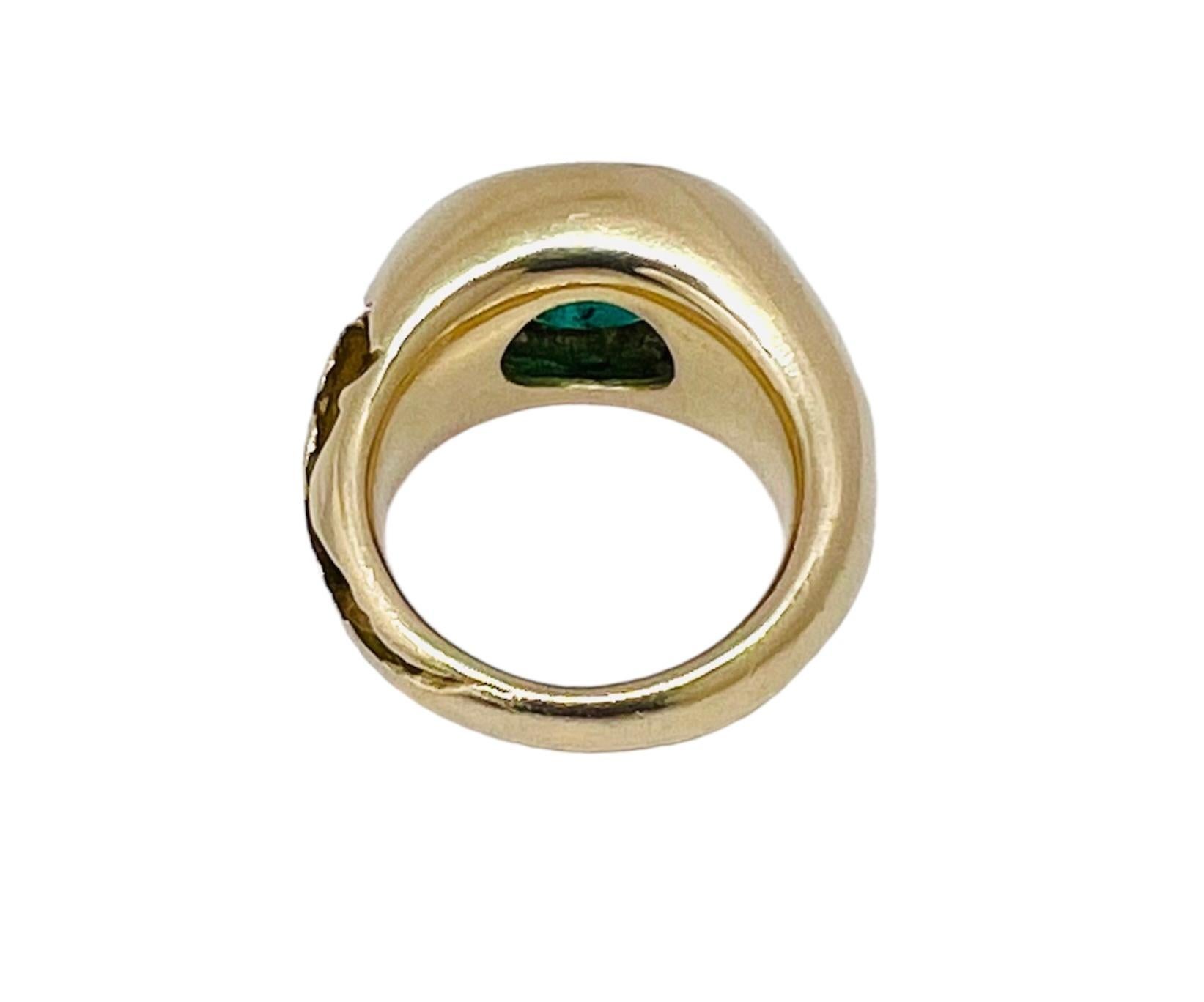4 Karat kolumbianischer Smaragdring aus 18 Karat Gelbgold im Zustand „Neu“ im Angebot in Toronto, CA