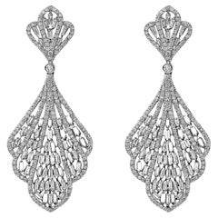 Boucles d'oreilles chandelier en diamants de forme mixte combinés de 4 carats certifiés