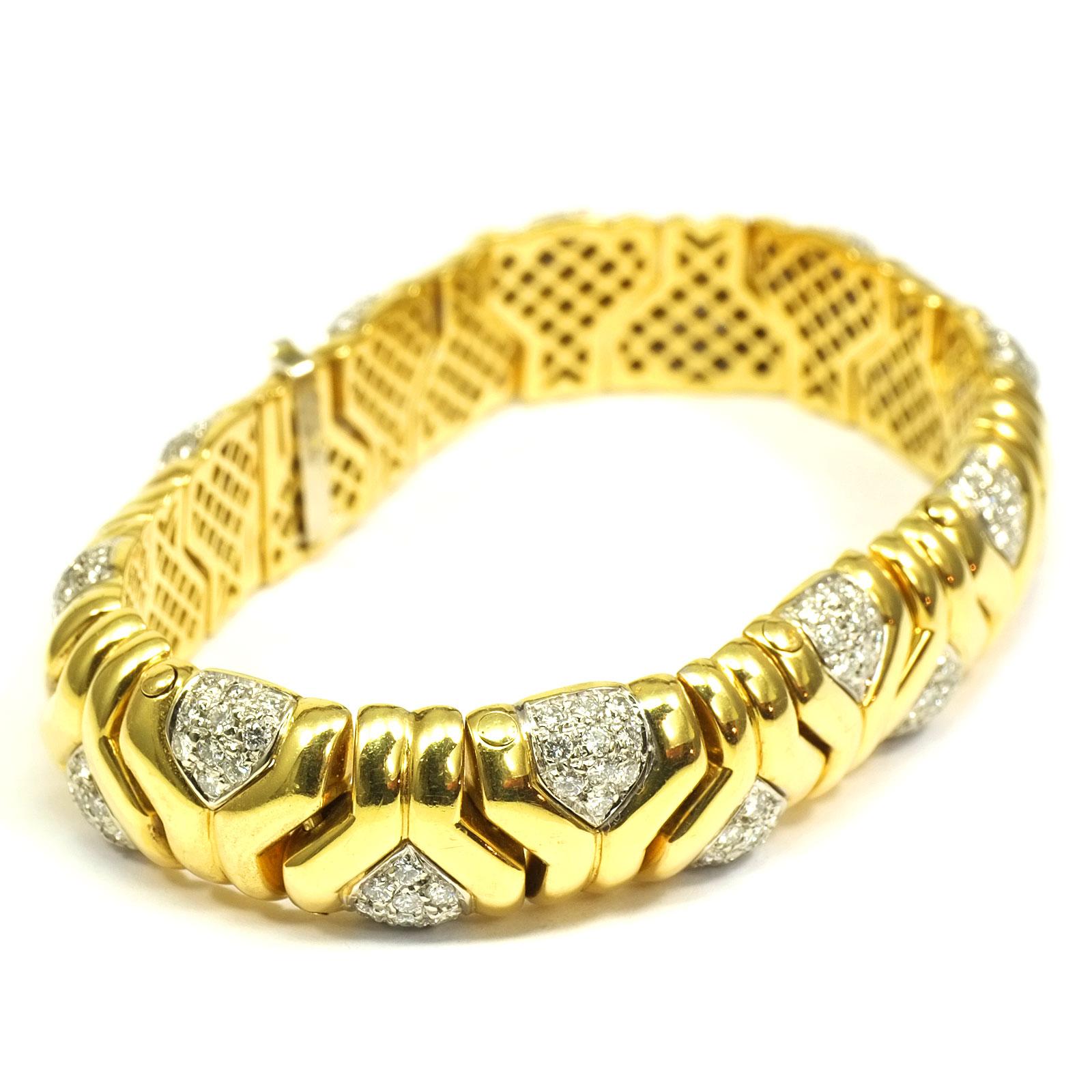 Moderne Bracelet à maillons fantaisie en or jaune 18 carats avec diamants de 4 carats en vente