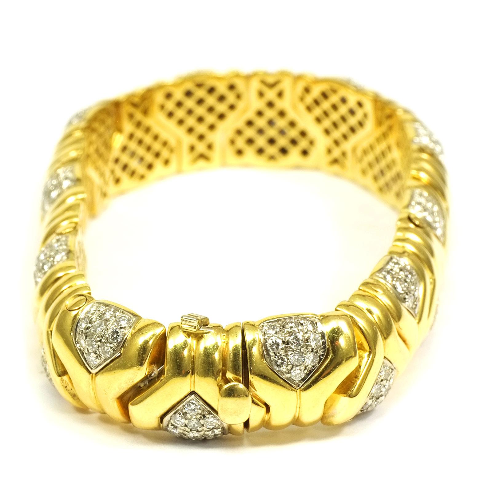 Taille brillant Bracelet à maillons fantaisie en or jaune 18 carats avec diamants de 4 carats en vente