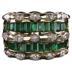 Bague à anneau en diamants 4 carats et émeraudes vertes