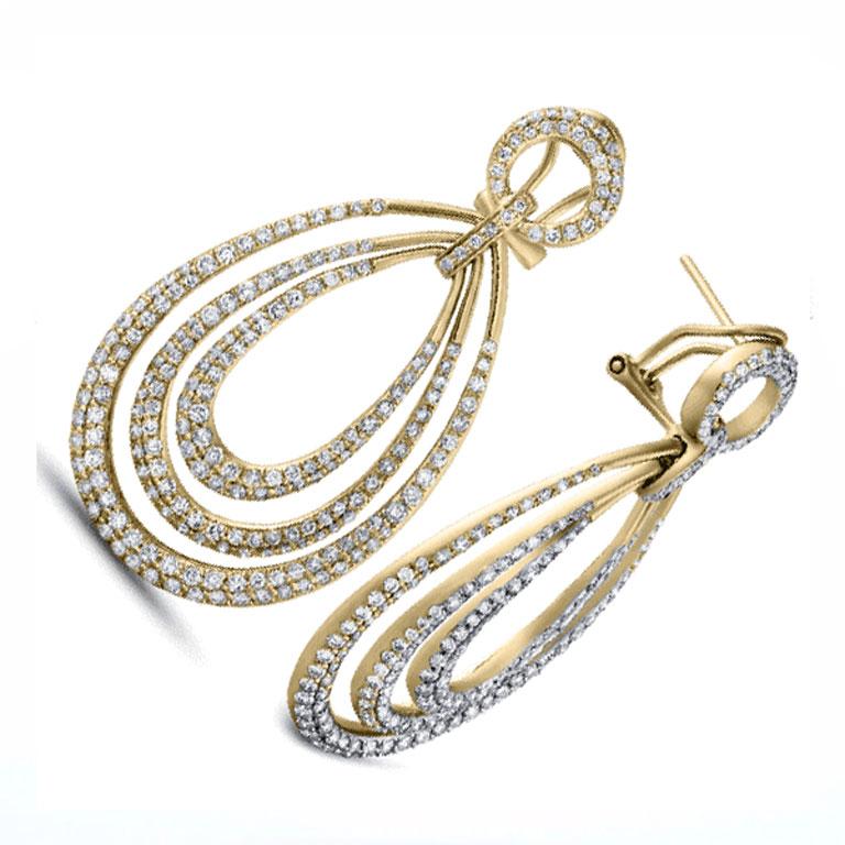 Elegant and eye-catching, these 4 carat diamond dangle earrings are a stunning addition to any fine jewelry collection. Expertly crafted in rich 18k gold, each earring features a series of dazzling round brilliant-cut diamonds that catch the light