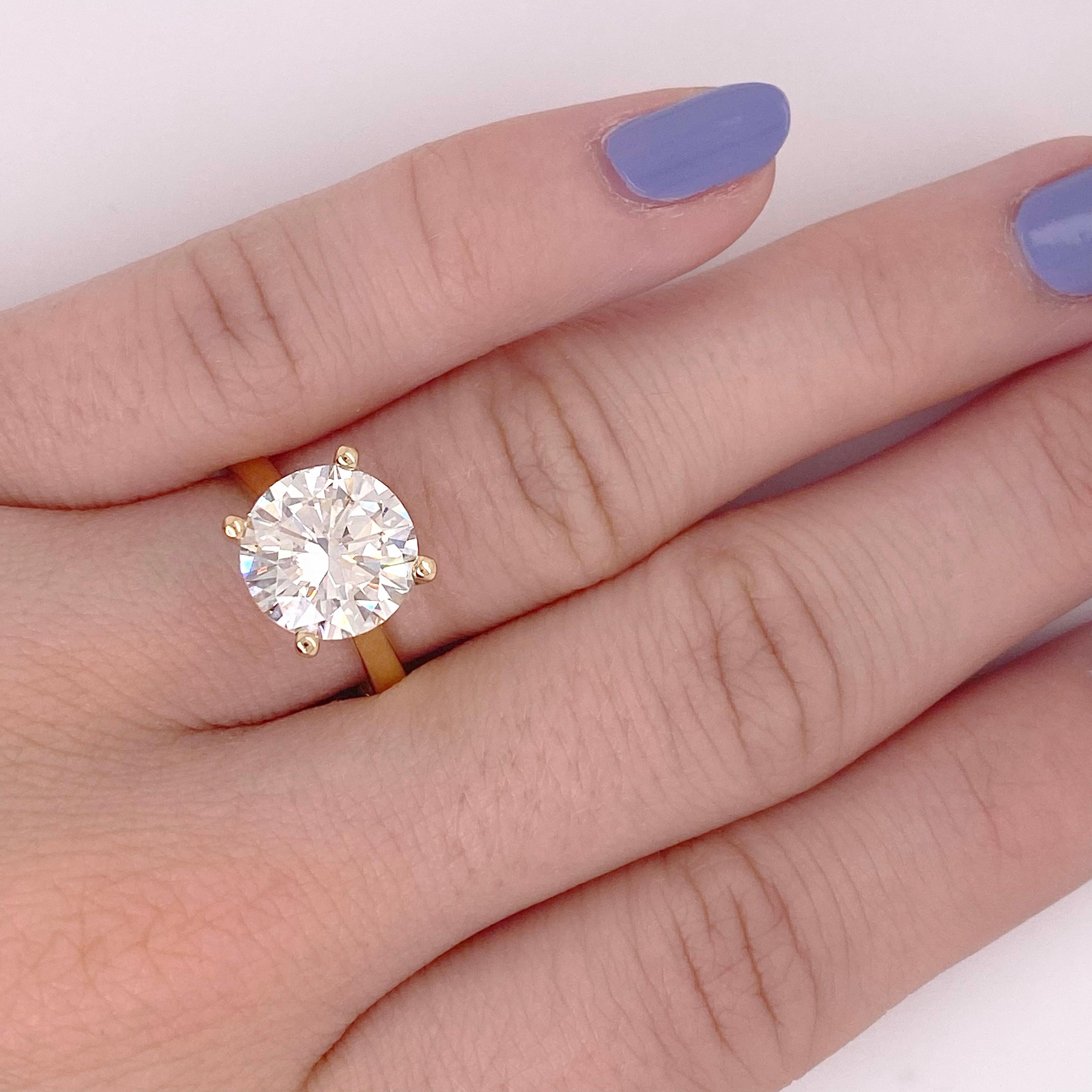 This is the diamond ring of every girl’s dream! An elegant ring setting to match a show-stopping center stone. Because the setting is so beautifully simple you can partner it with any wedding band or change it up every day to fit your style for the