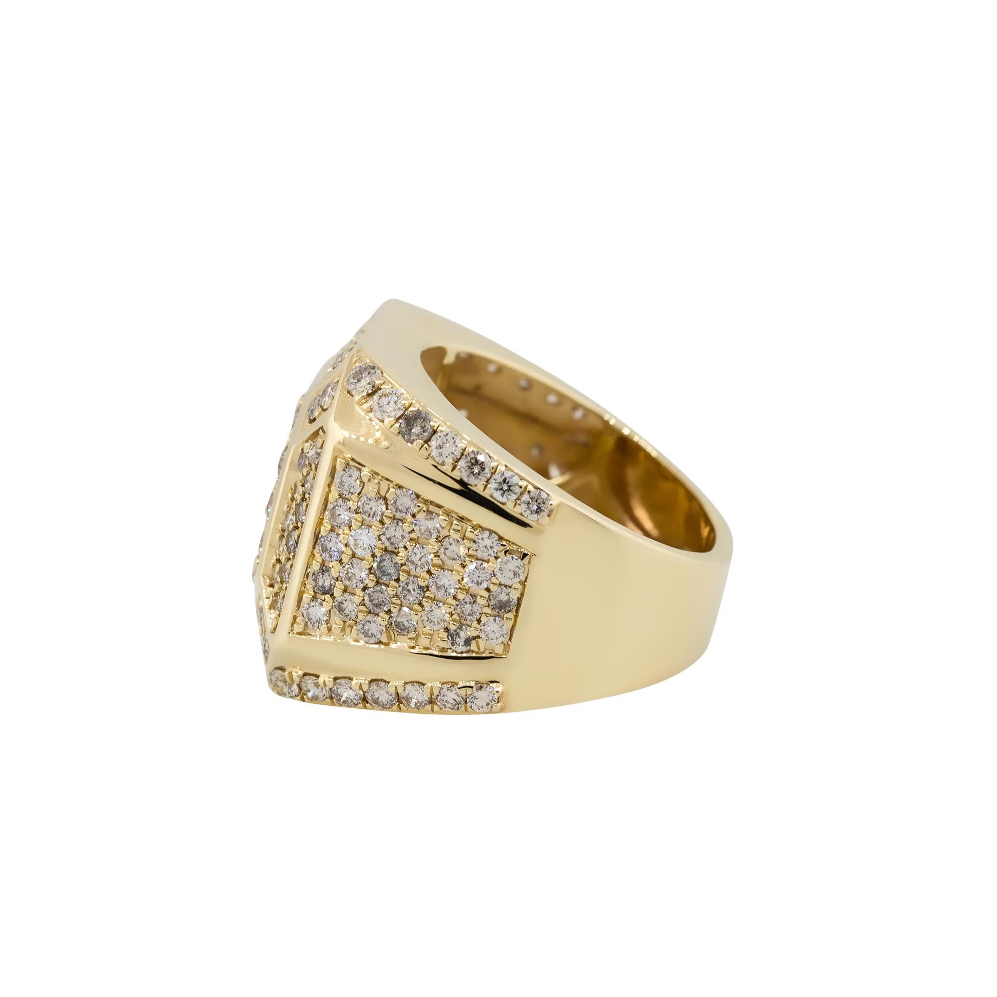 Round Cut 4 Carat Diamond Pave Vintage Style Mens Ring 14 Karat in Stock For Sale
