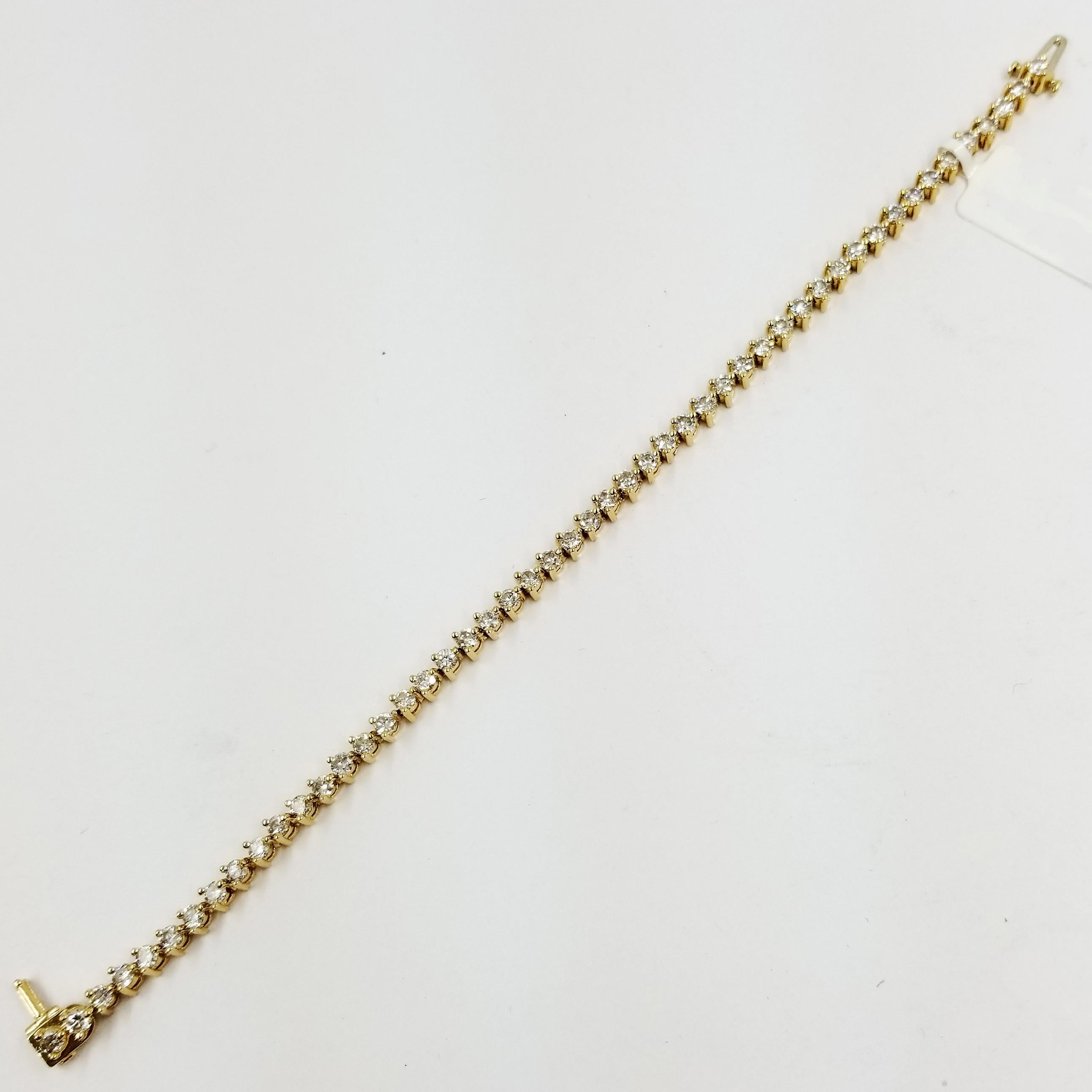 4 Carat Diamond Tennis Bracelet in 14 Karat Yellow Gold In Good Condition In Coral Gables, FL
