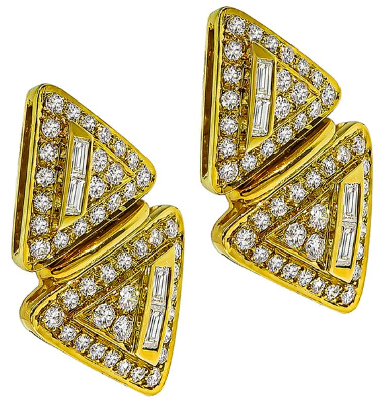 Round Cut 4 Carat Diamond Yellow Gold Earrings For Sale
