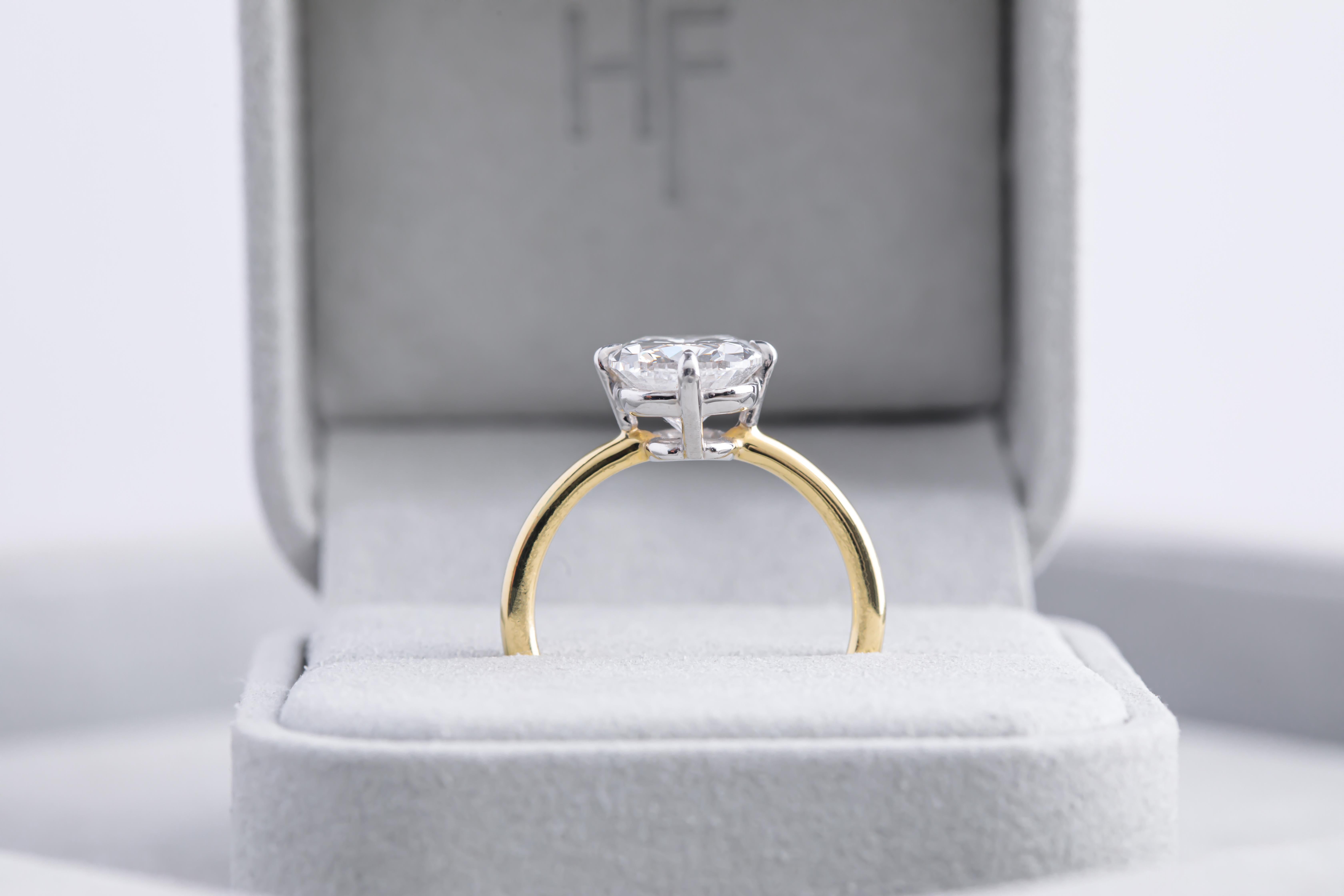 4 Carat Elongated Cushion Cut Diamond Engagement Ring In New Condition For Sale In Boston, MA
