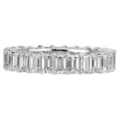 4 Carat Emerald Band 18K White Gold Effortless Elegance Modern Classic