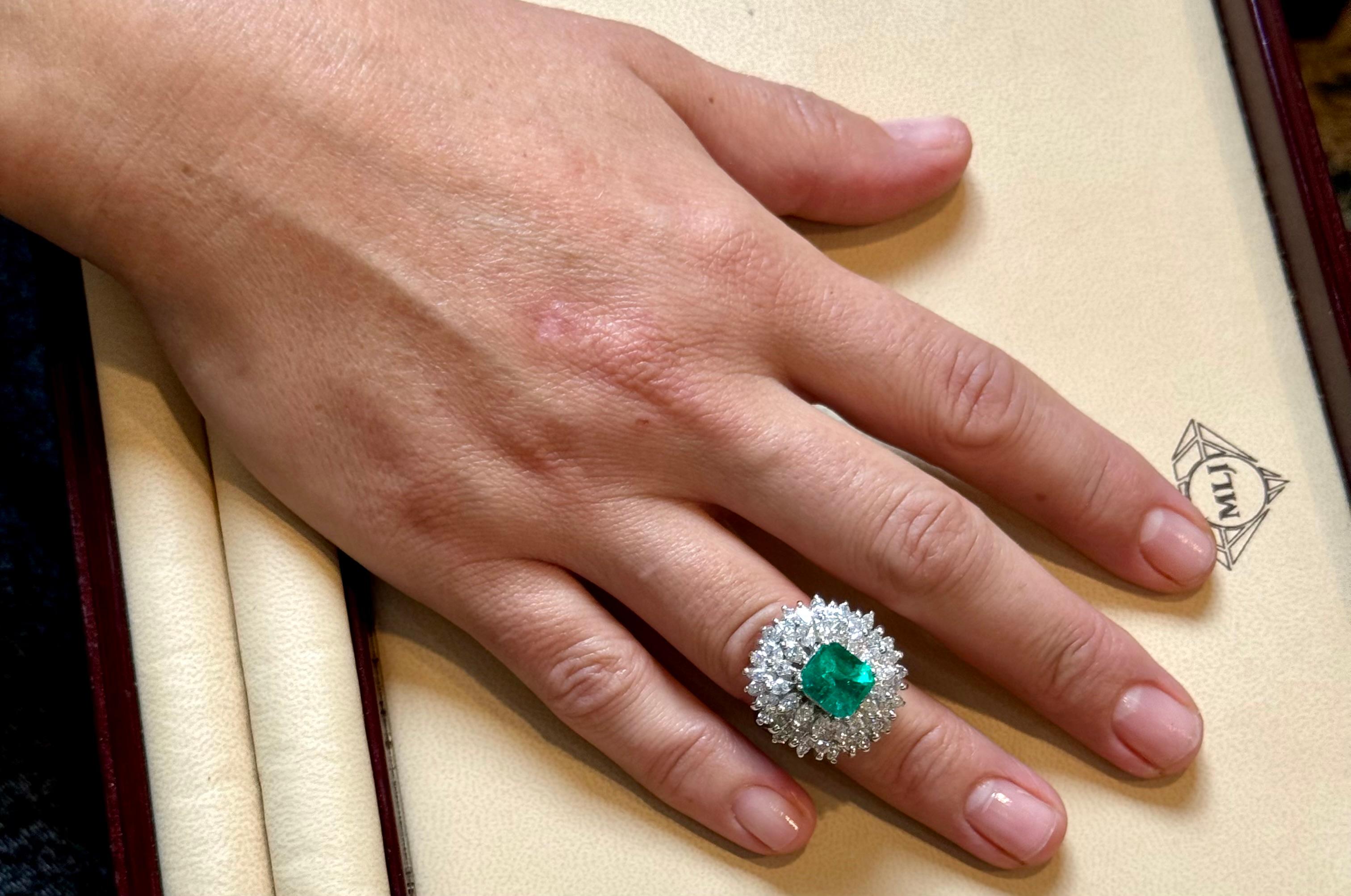 Women's 4 Carat Emerald Cut Colombian Emerald & 5.5 Ct Diamond Ring in Platinum Size 6 For Sale