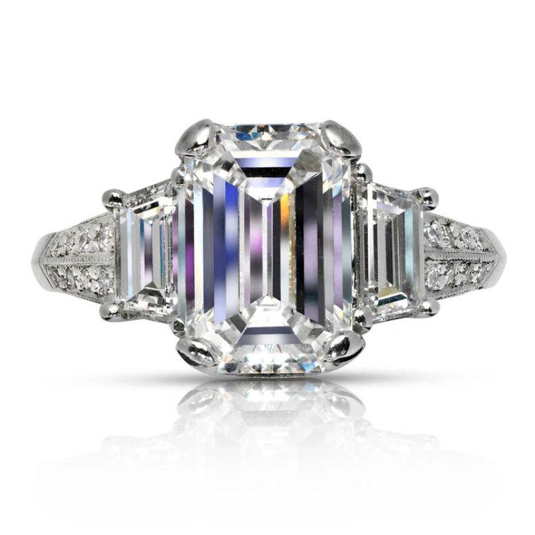 4 Karat Smaragdschliff Diamant Verlobungsring GIA zertifiziert E VS1 im Zustand „Neu“ im Angebot in New York, NY