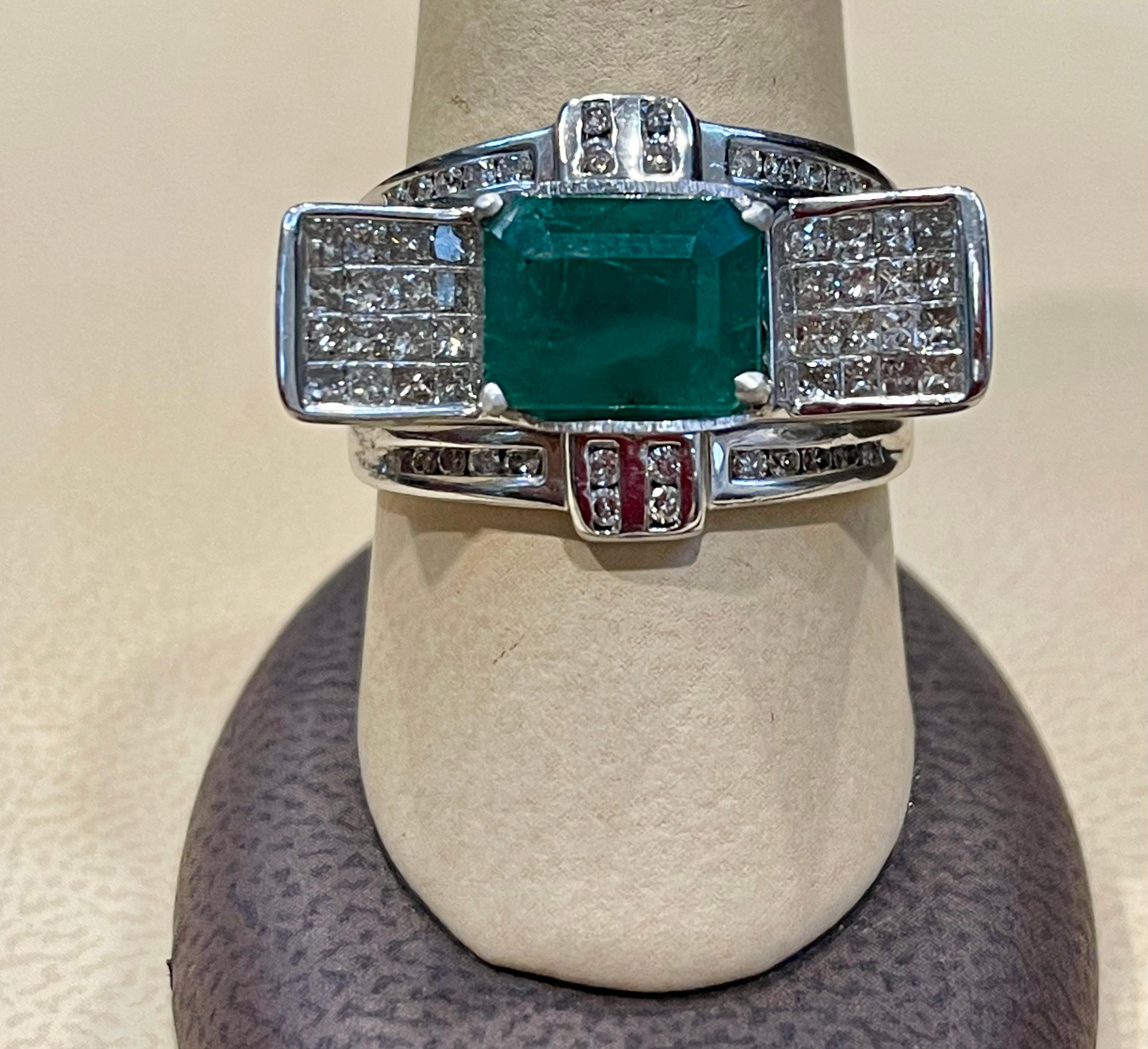 4 Carat Emerald Cut Natural Emerald & 1 Ct Diamond 14 Karat Gold Cocktail Ring For Sale 2
