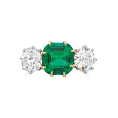 4 Carat Emerald-cut Statement 14K White Gold Effortless Elegance Signature
