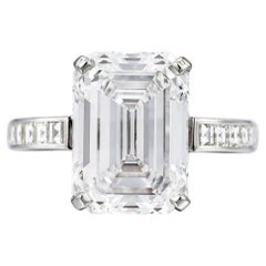 4 Carat Emerald-cut Statement / J color VS 14K White Gold