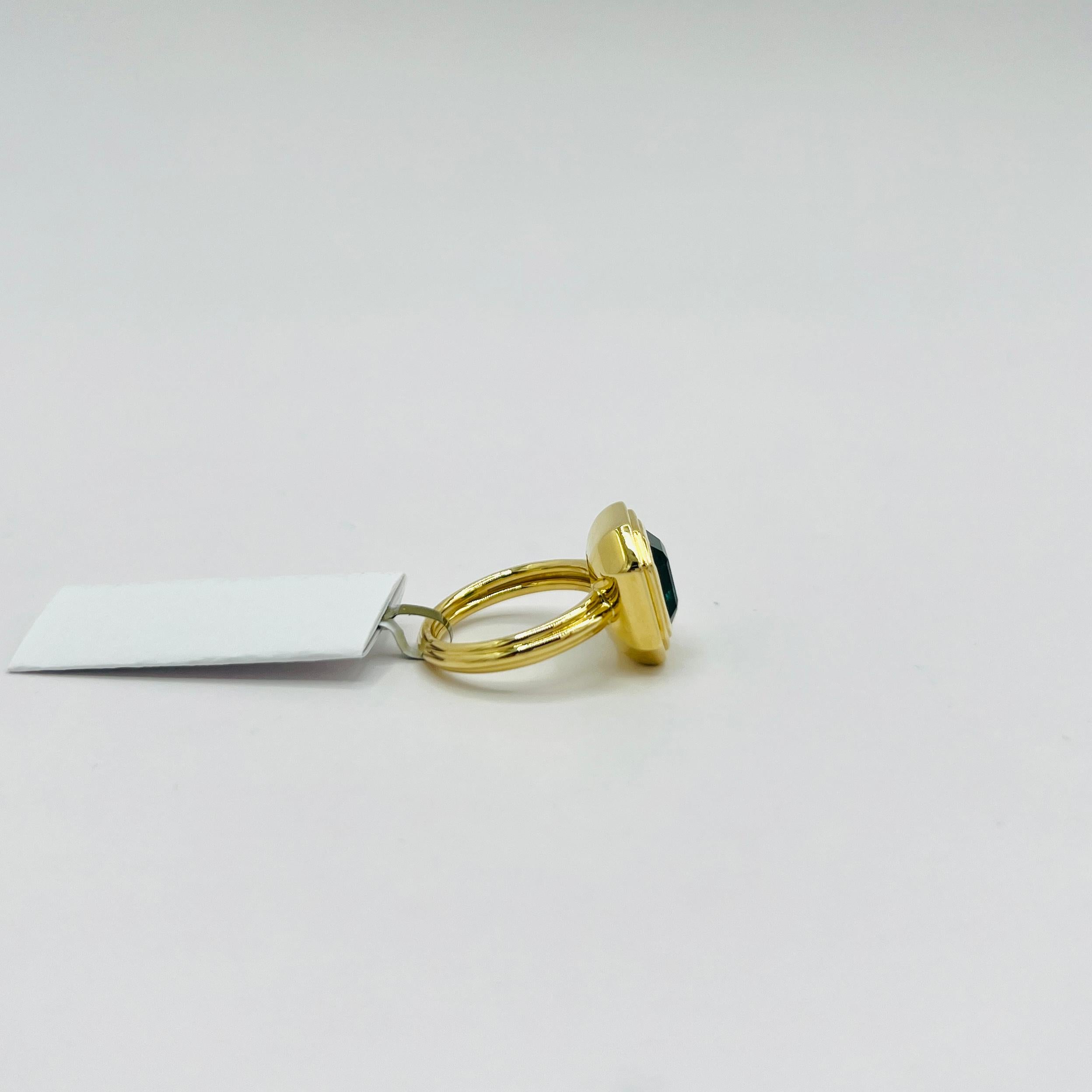 Women's or Men's 4 Carat Emerald Octagonal Bezel Ring in 18K Yellow Gold For Sale