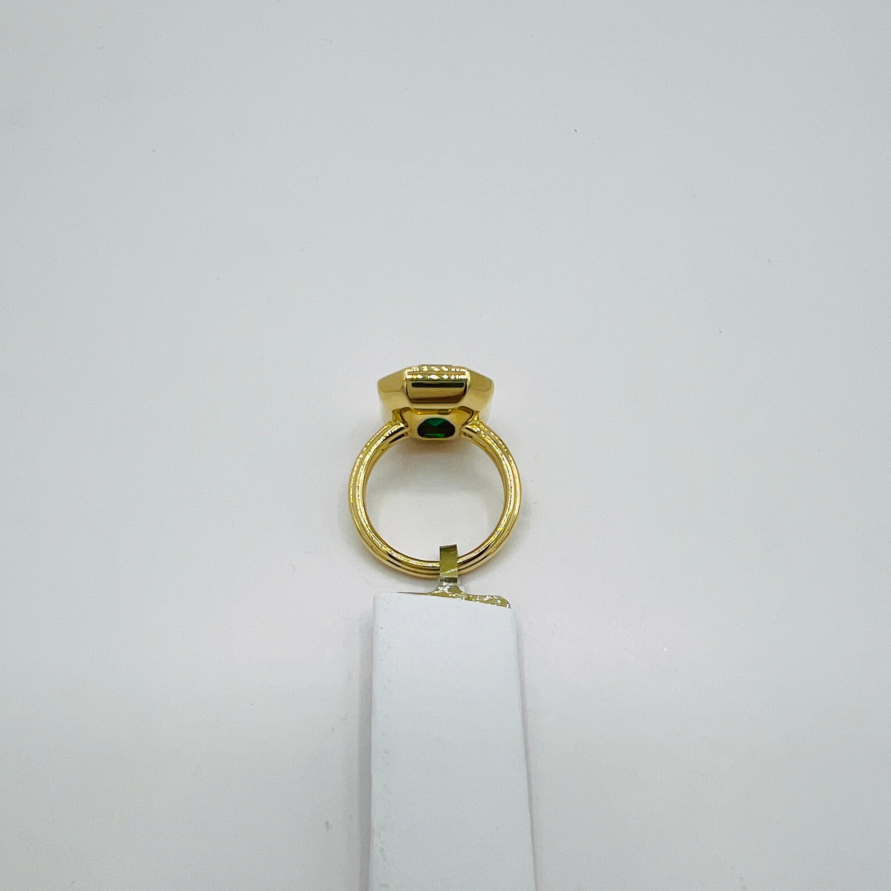 4 Carat Emerald Octagonal Bezel Ring in 18K Yellow Gold For Sale 1
