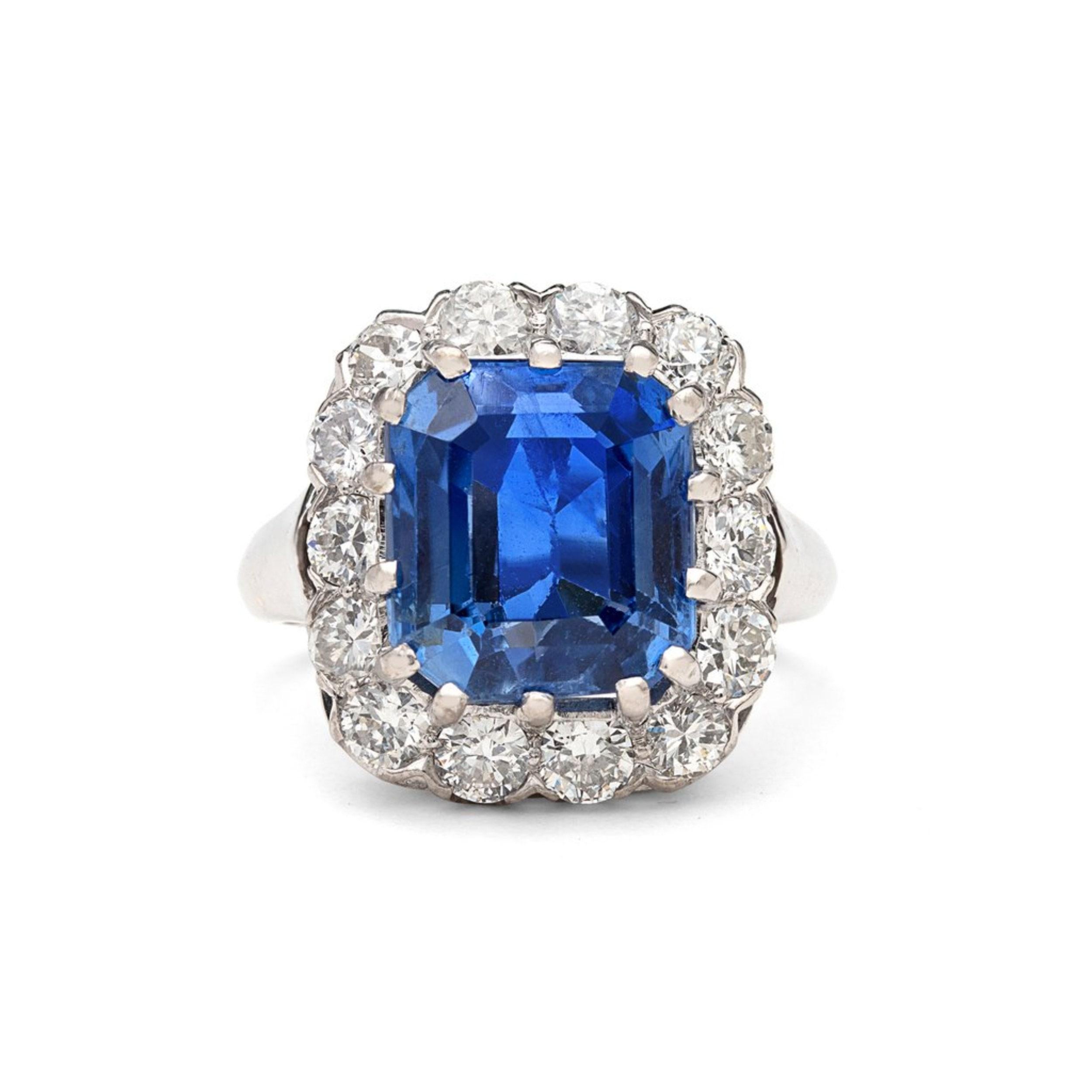 For Sale:  18K Gold 5 CT Natural Sapphire Diamond Antique Art Deco Style Engagement Ring 2