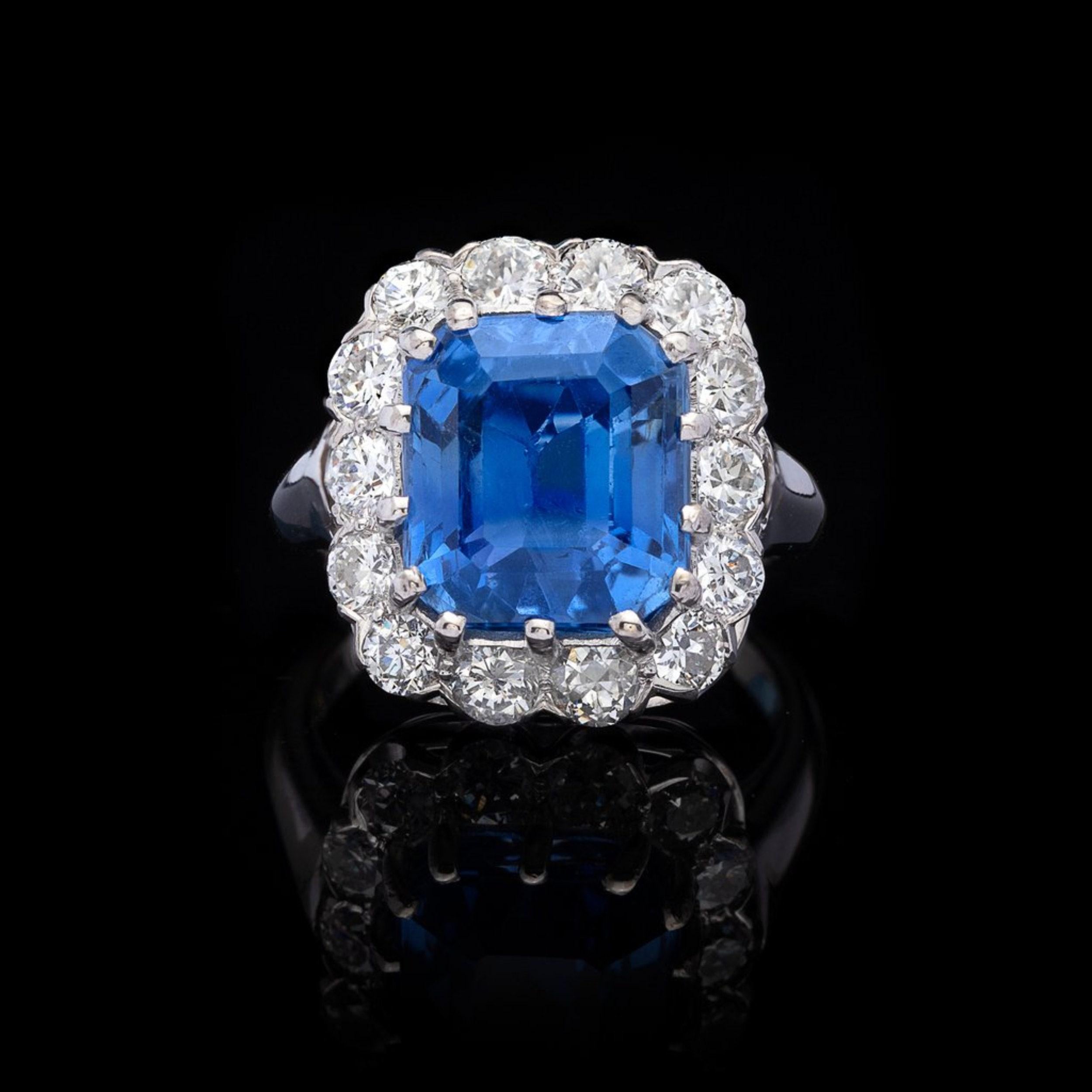 For Sale:  18K Gold 5 CT Natural Sapphire Diamond Antique Art Deco Style Engagement Ring 4