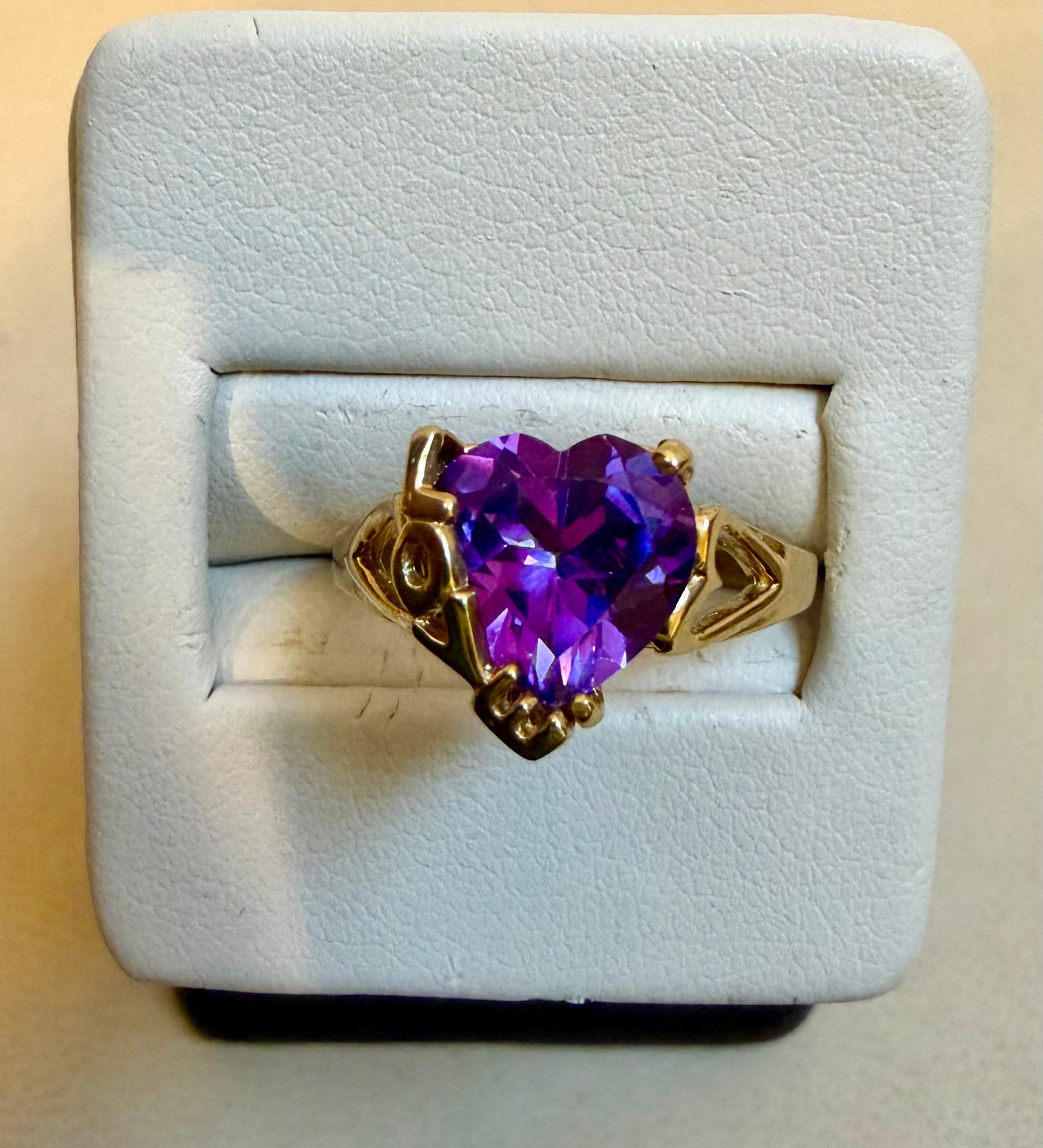 Bague cocktail en or jaune 18 carats avec améthyste en forme de coeur de 4 carats Pour femmes en vente