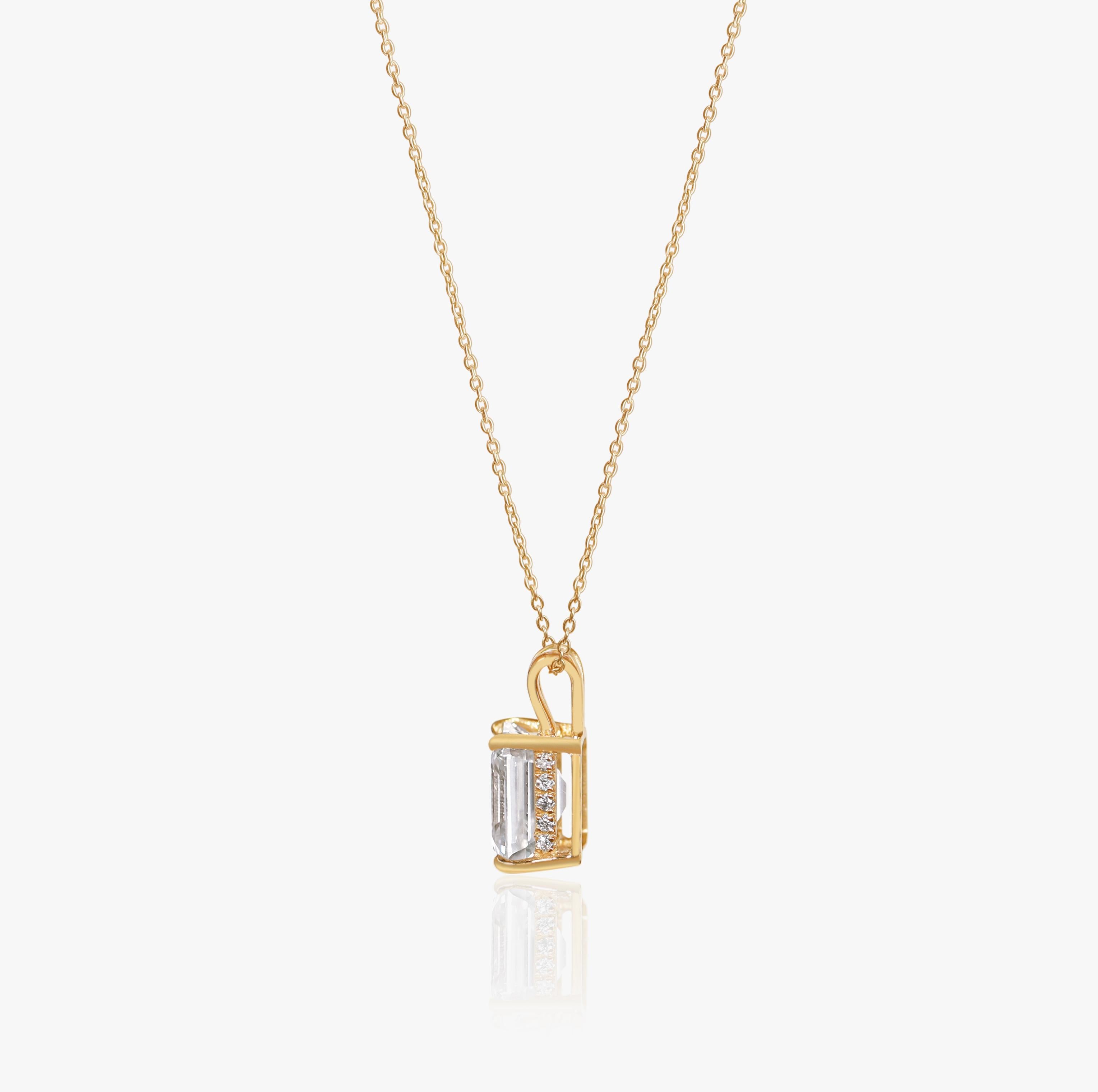 Art Deco GIA Report Certified 4 Carat Emerald Cut Diamond 18k Yellow Gold Pendant for her For Sale