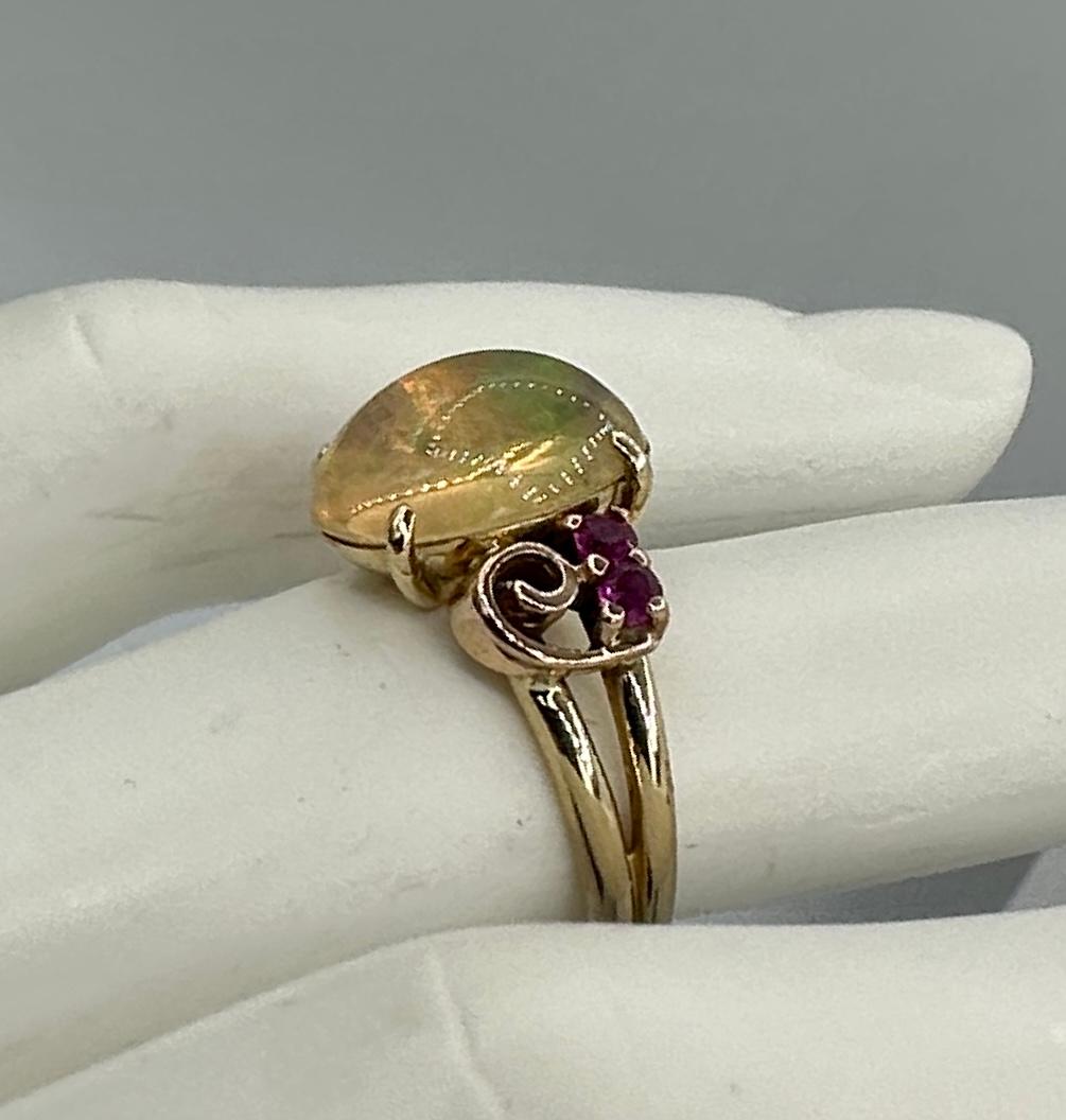 4 Carat Mexican Fire Opal Ruby Ring 14 Karat Gold Art Deco Retro Cocktail Ring For Sale 4