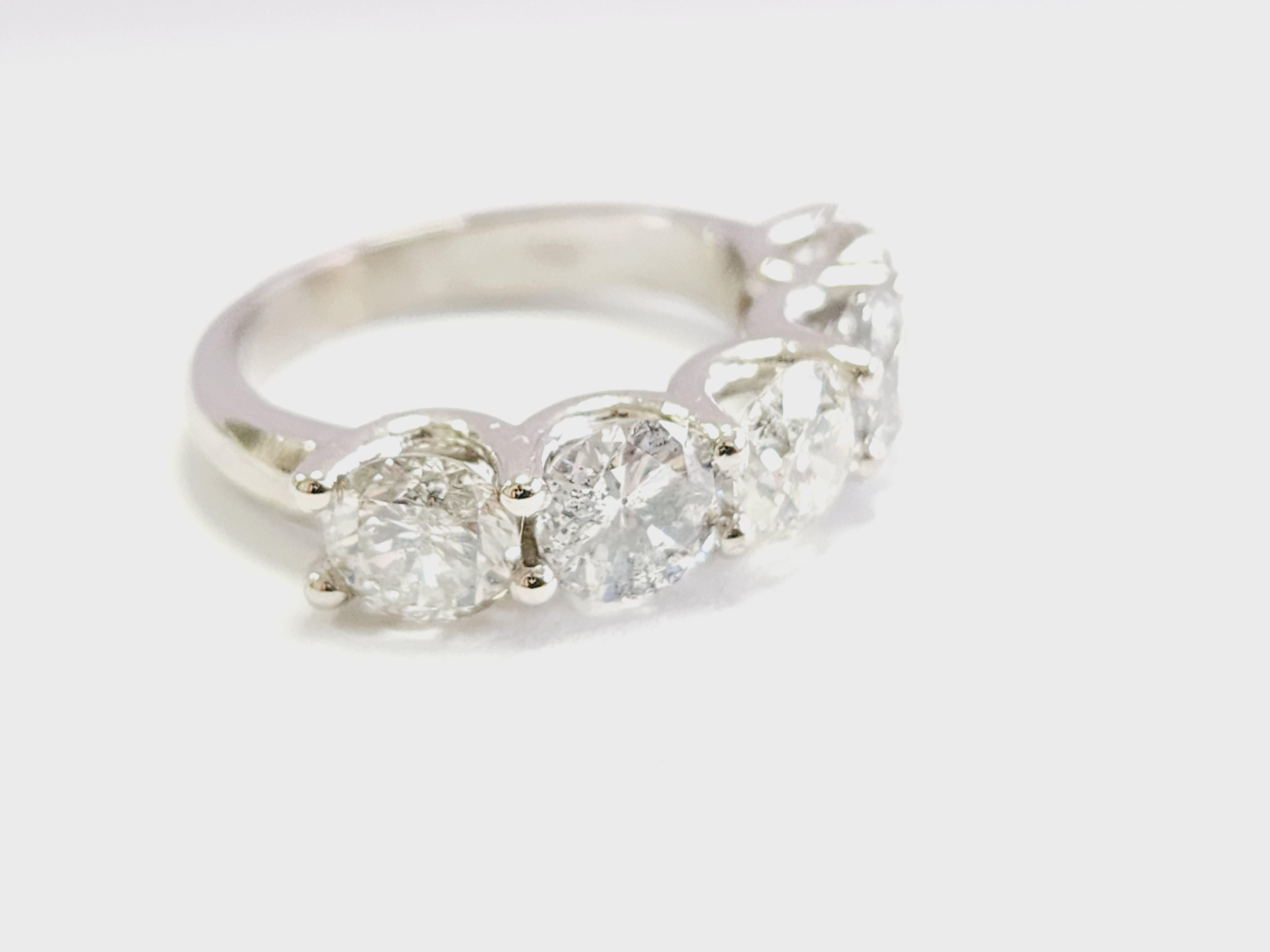 Women's 4 Carat Natural Diamond White Gold Mini band Ring 14K For Sale