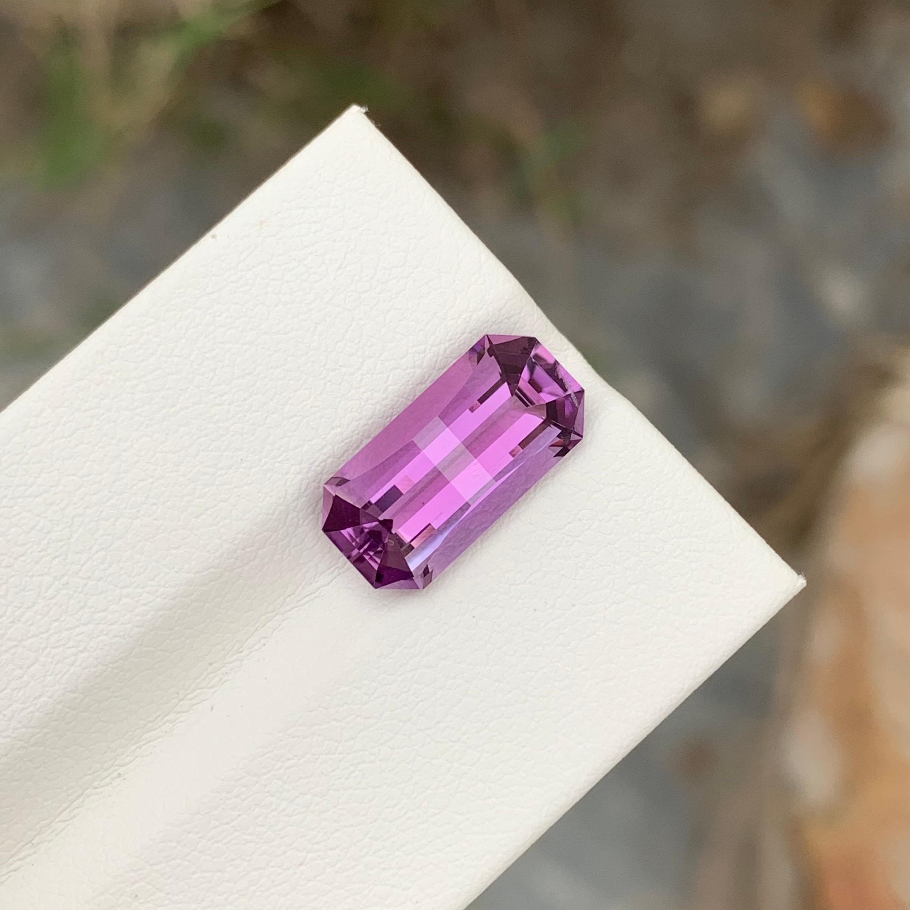 Emerald Cut 4 Carat Natural Loose Amethyst Pixel Cut Gem For Jewellery Making  For Sale