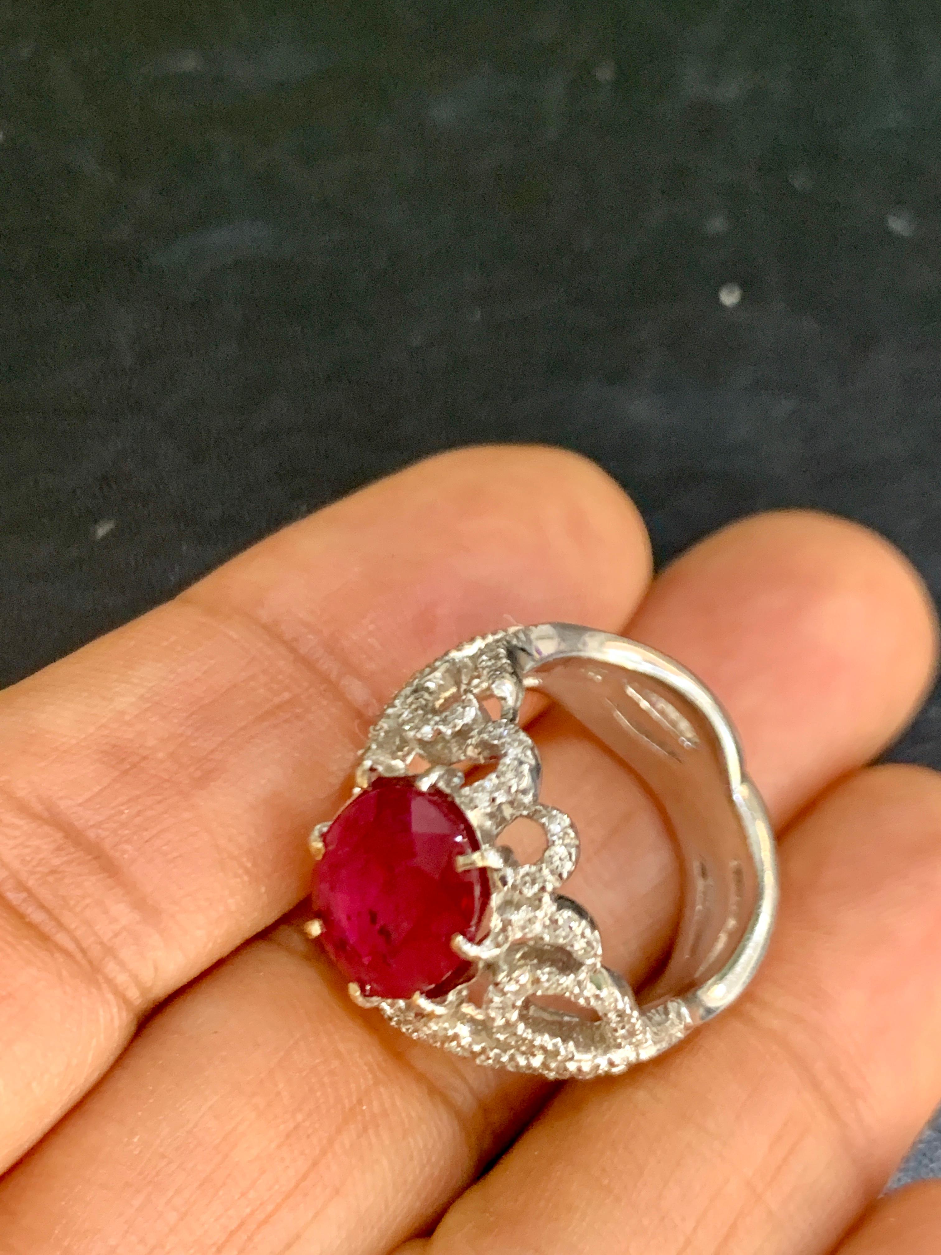 Oval Cut 4 Carat Natural Ruby and Diamond 18 Karat White Gold Cocktail Ring For Sale