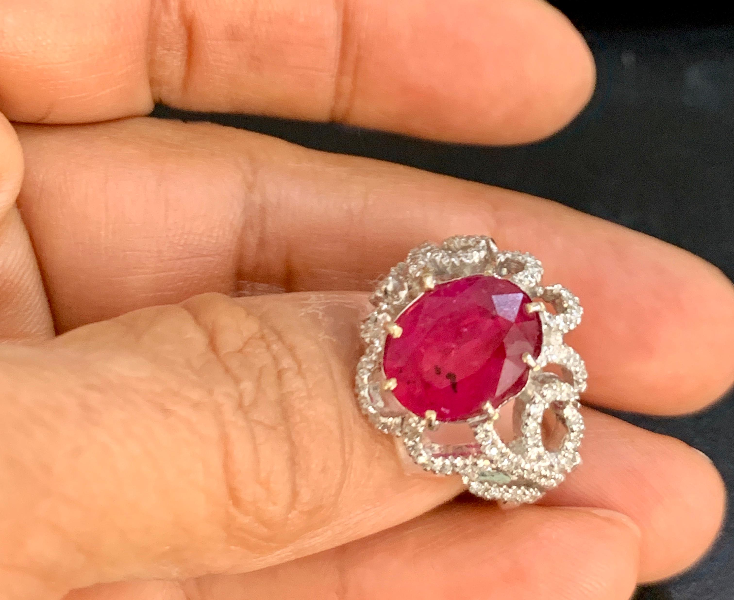 4 Carat Natural Ruby and Diamond 18 Karat White Gold Cocktail Ring In Excellent Condition For Sale In New York, NY
