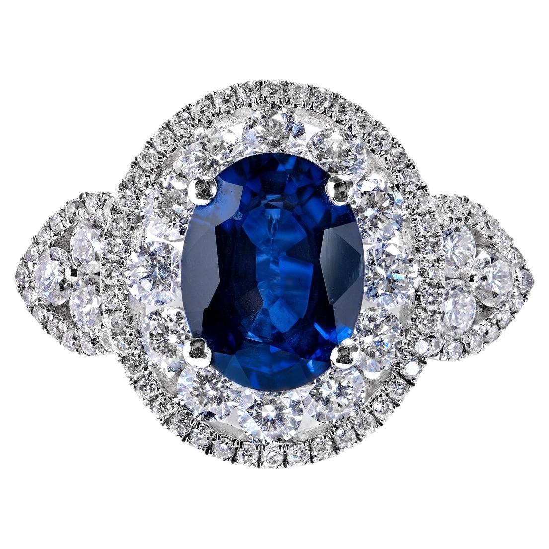 Bague en saphir bleu taille ovale de 4 carats certifiée