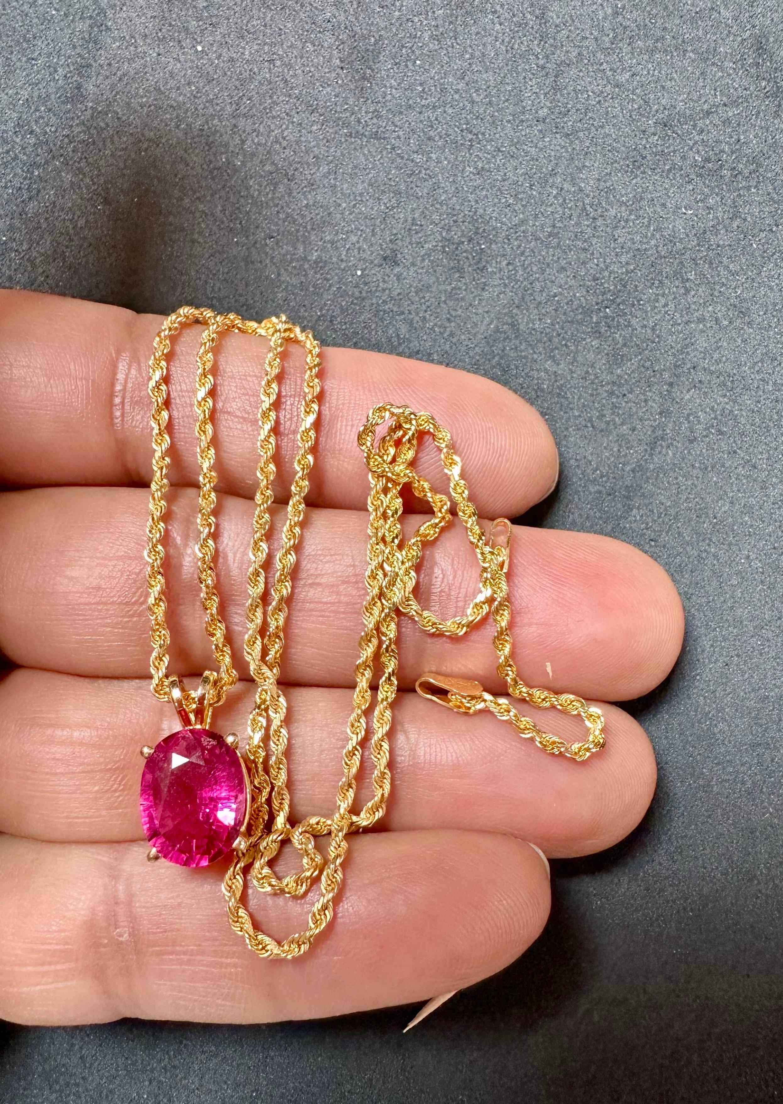 4 Karat Ovalschliff natürlicher rosa Turmalin 14 Karat Gelbgold Halskette im Angebot 4