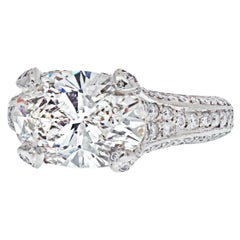 Anello di fidanzamento con diamante ovale da 4 carati F/VS2 GIA East West
