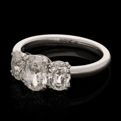 4 Carat Oval Diamond Ring Brilliant 18K Gold Modern Nobility High Jewellery