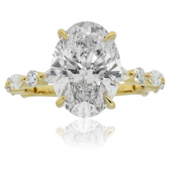4 Carat Oval Diamond Ring Brilliant White  18K Gold Everyday Royalty Signature