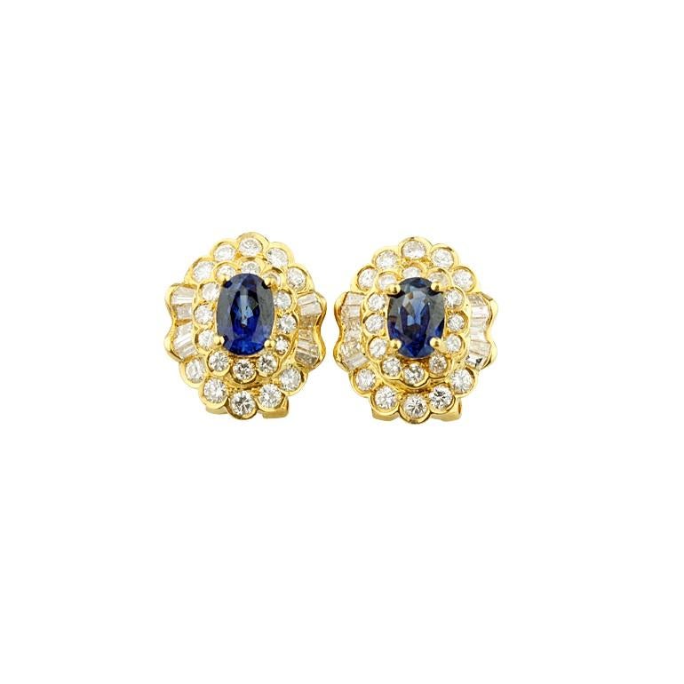 4 Carat Oval Natural Sapphire Huggie Earrings with Diamonds in Yellow Gold In Good Condition For Sale In Sherman Oaks, CA