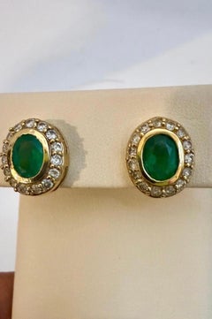 4 Carat Oval Shape Emerald & 1 Ct Diamond Post Back Earrings 14 Kt Yellow Gold