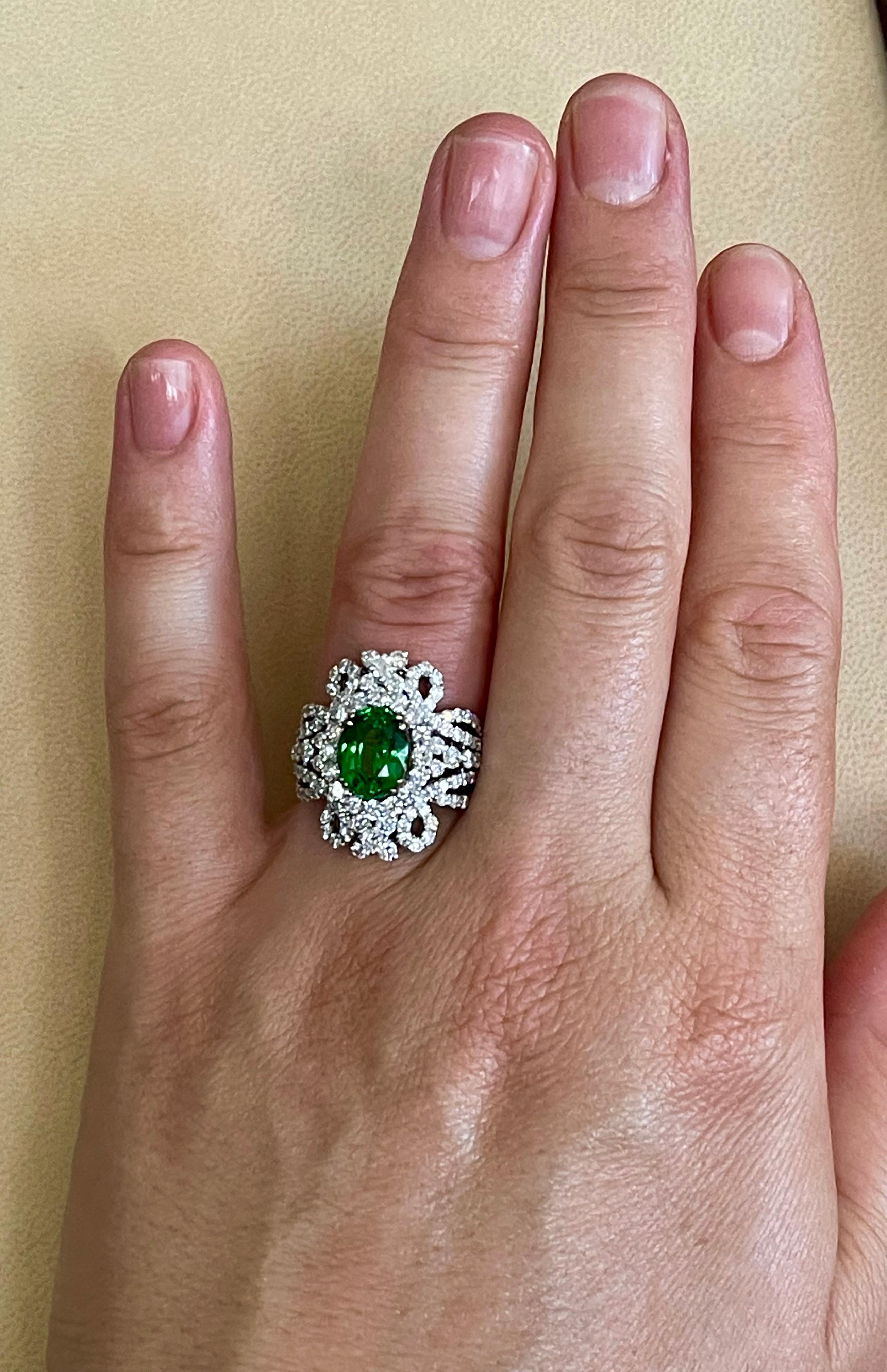 4 Carat Oval Tsavorite & 2.9 Carat Diamond in 18 Karat White Gold Ring Estate For Sale 4