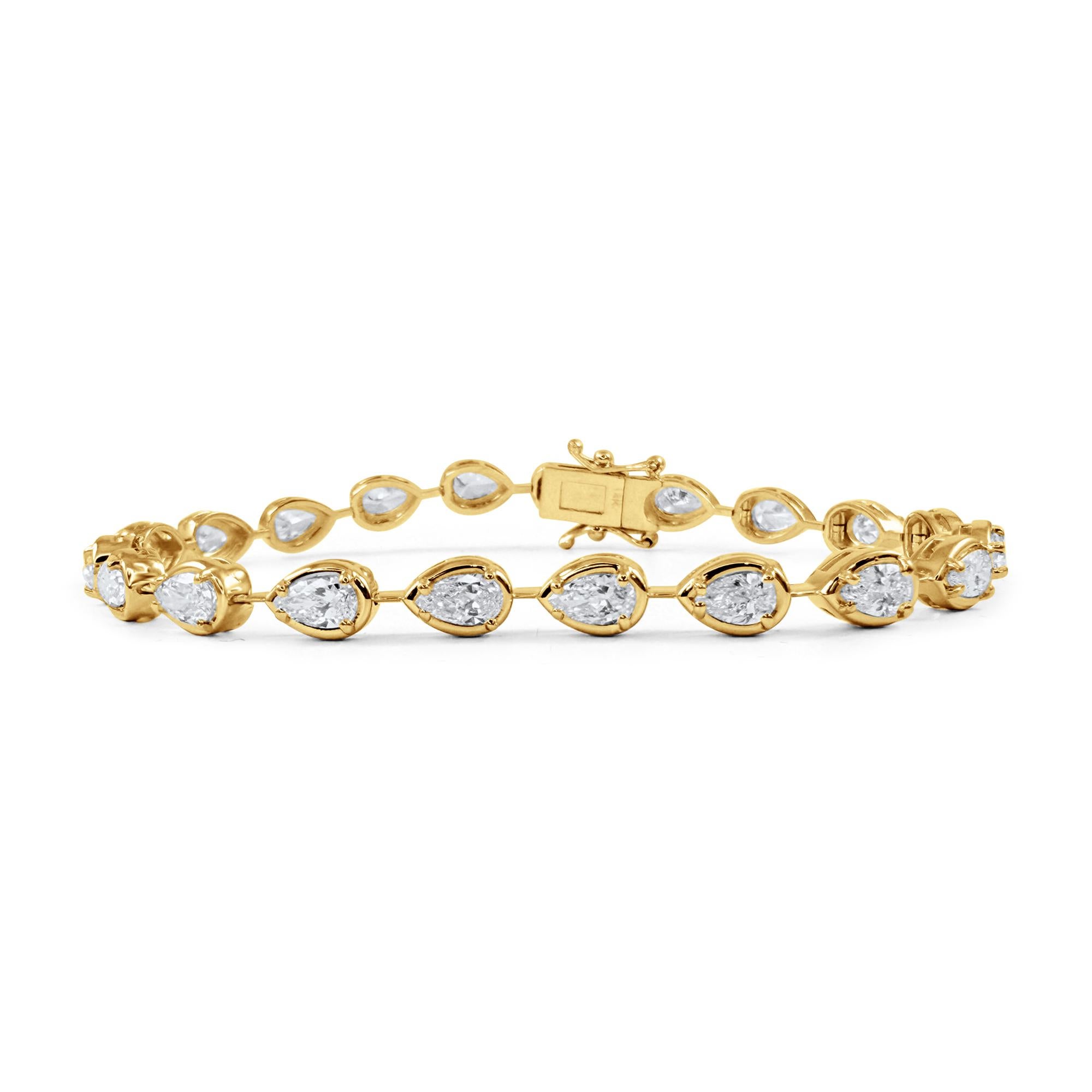 Bracelet de tennis en or jaune 14 carats serti de diamants en forme de poire de 4 carats en vente 3