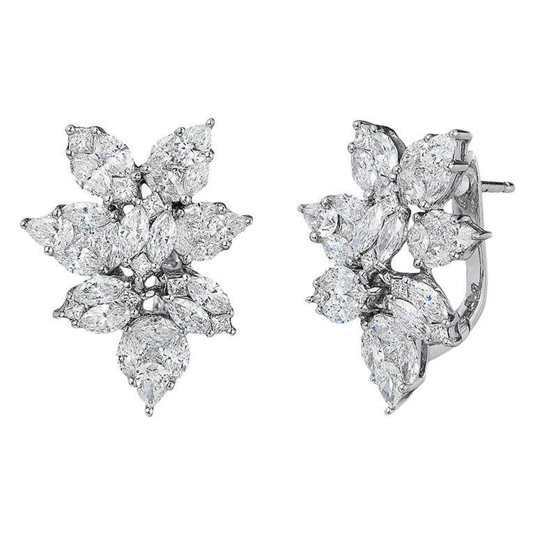 4 Karat birnenförmige Diamant-Ohrringe im Angebot