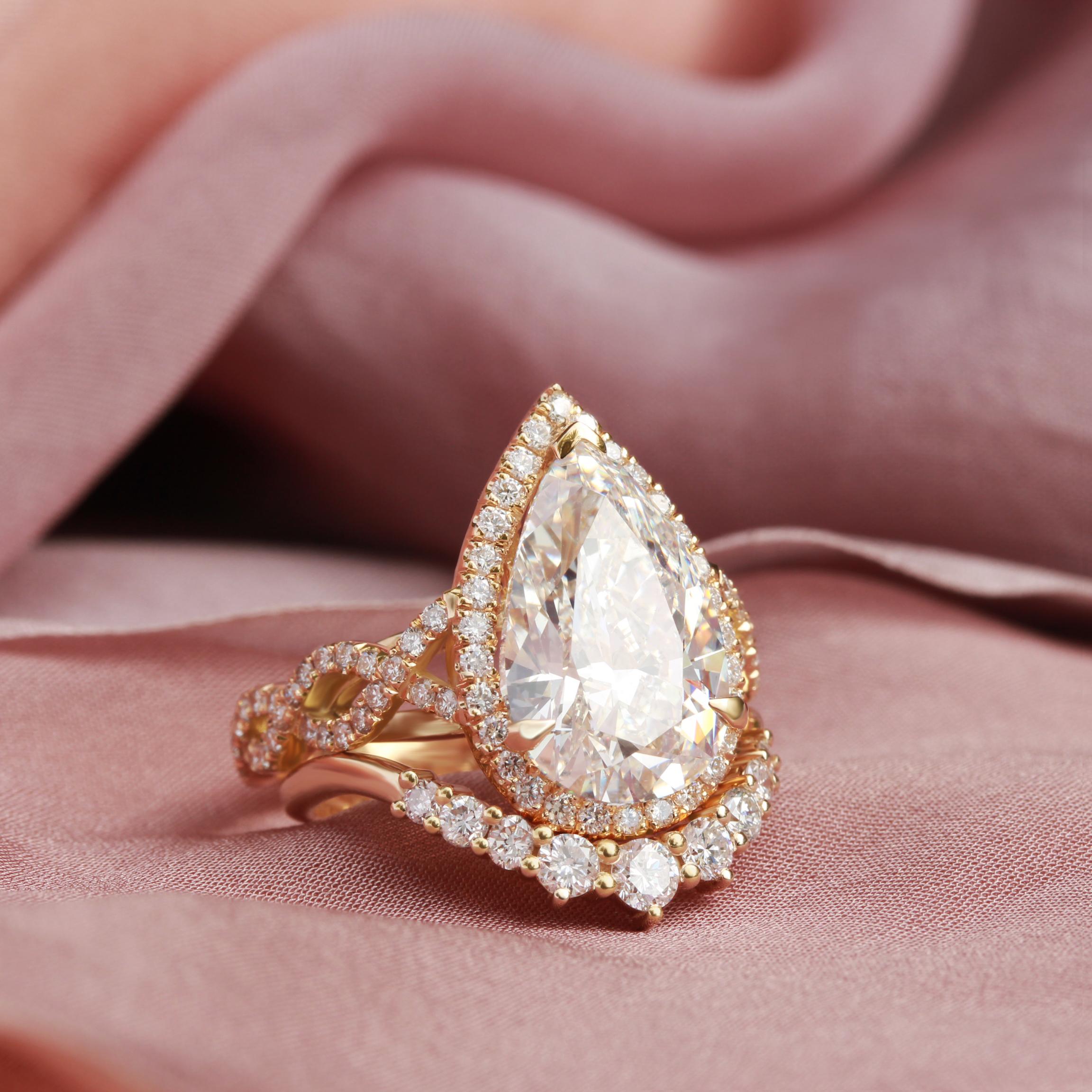 4ct pear diamond ring