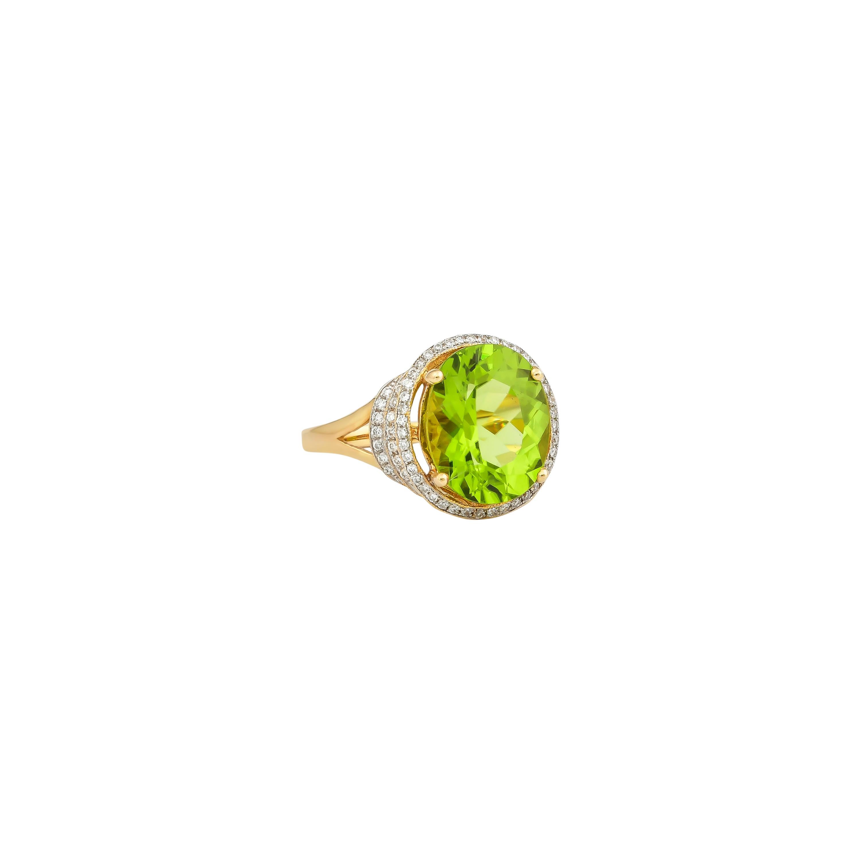 This collection features an array of pretty peridot rings! Accented with diamonds these rings are made in yellow gold and present a vibrant and fresh look. 

Classic peridot ring in 18K yellow gold with diamonds. 

Peridot: 4.72 carat oval