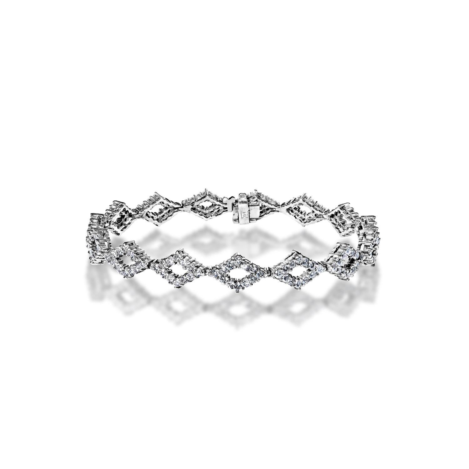 Style:
Diamonds
Diamond Size: 3.80 Carats
Diamond Shape: Round Brilliant Cut

Setting: Shared Prong
Metal: 14 Karat White Gold
Clasp: Box catch with hidden safety

Total Carat Weight: 3.80 Carats