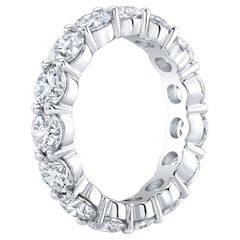 Anneau d'éternité rond en or blanc 18 carats de 4 carats, couleur F-G et pureté VS1