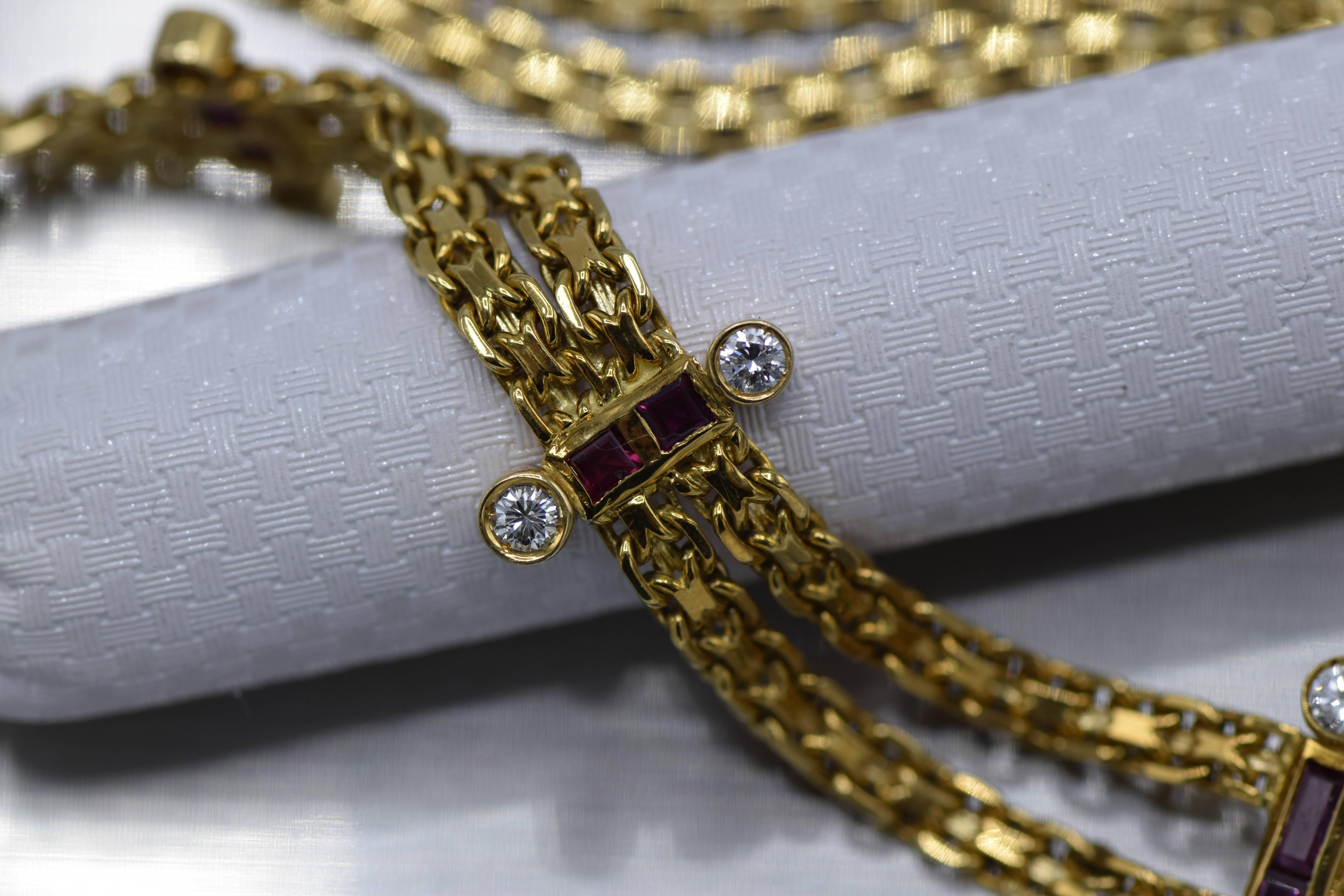 4 Carat Ruby, 3.75 Carat Diamond and Gold Necklace In Excellent Condition For Sale In New York, NY