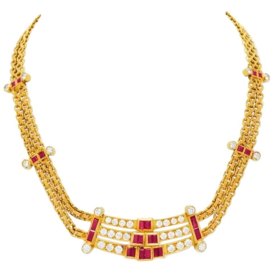 4 Carat Ruby, 3.75 Carat Diamond and Gold Necklace For Sale