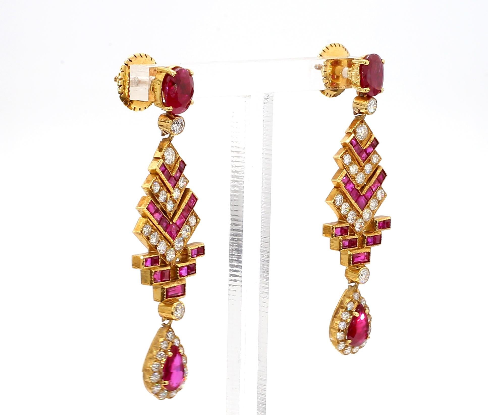 Donna Orecchini con rubino da 4 carati e diamante da 3 carati in stile Art Deco 14K in vendita