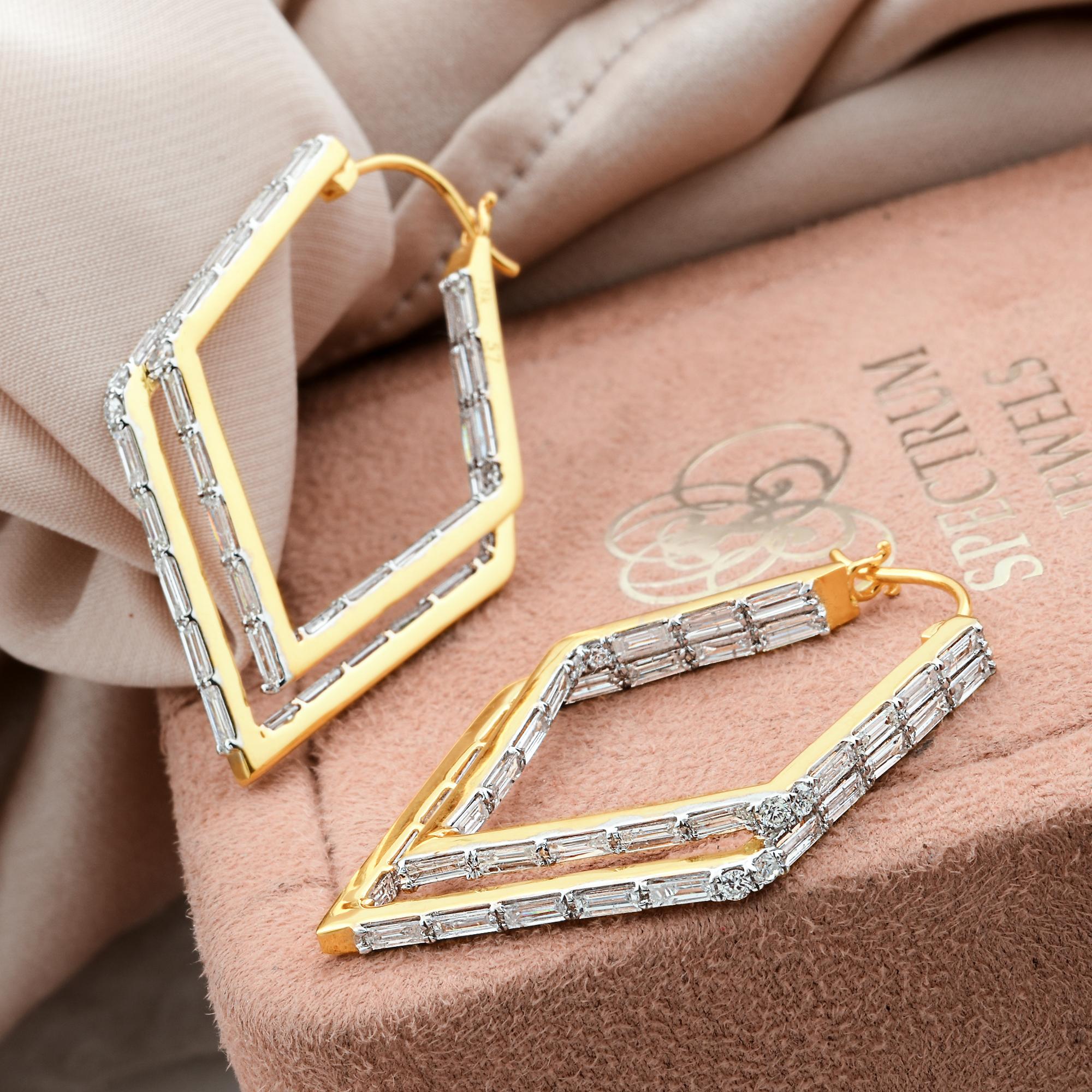 Baguette Cut Natural 4 Carat Si/HI Diamond Kite Design Hoop Earrings 18k Yellow Gold Jewelry For Sale