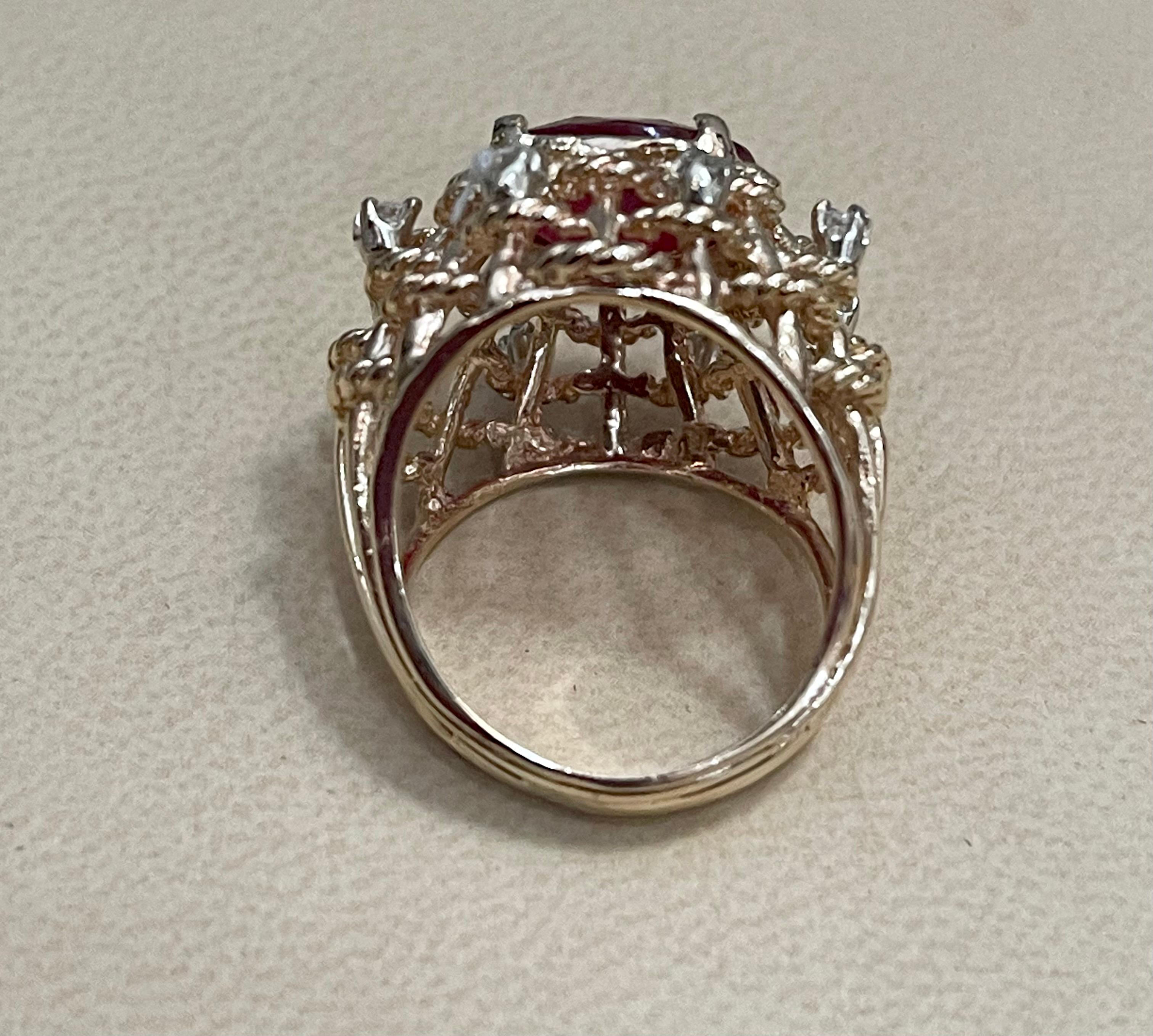 4 Carat Treated Ruby and Diamond 14 Karat Yellow Gold Cocktail Ring For Sale 2