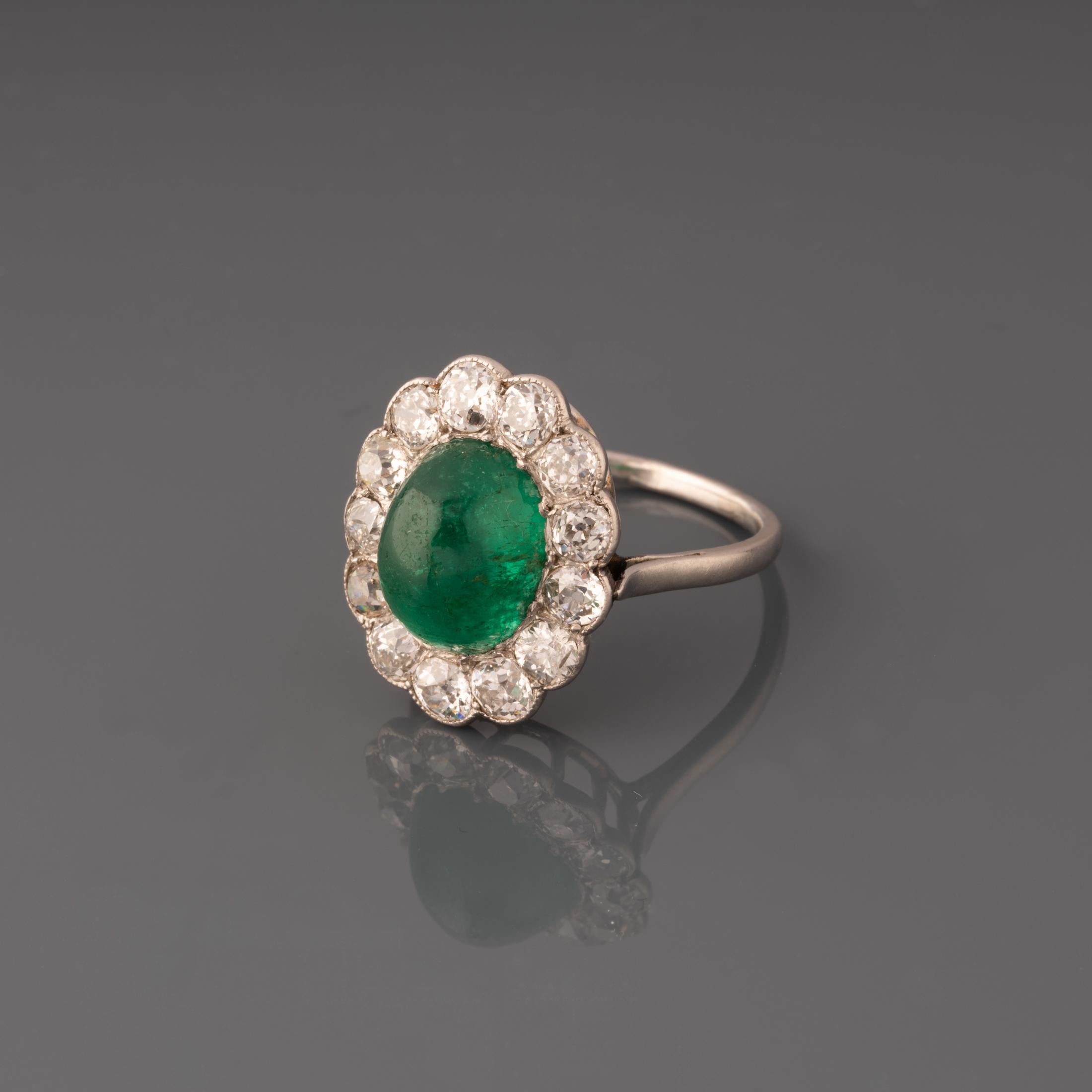 Cabochon 4 Carats Emerald and Diamonds French Belle Epoque Ring For Sale