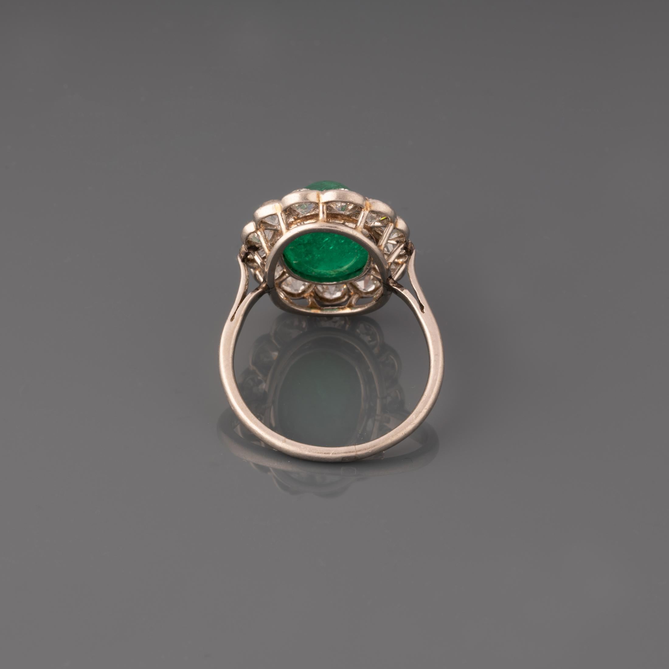 4 Carats Emerald and Diamonds French Belle Epoque Ring For Sale 1