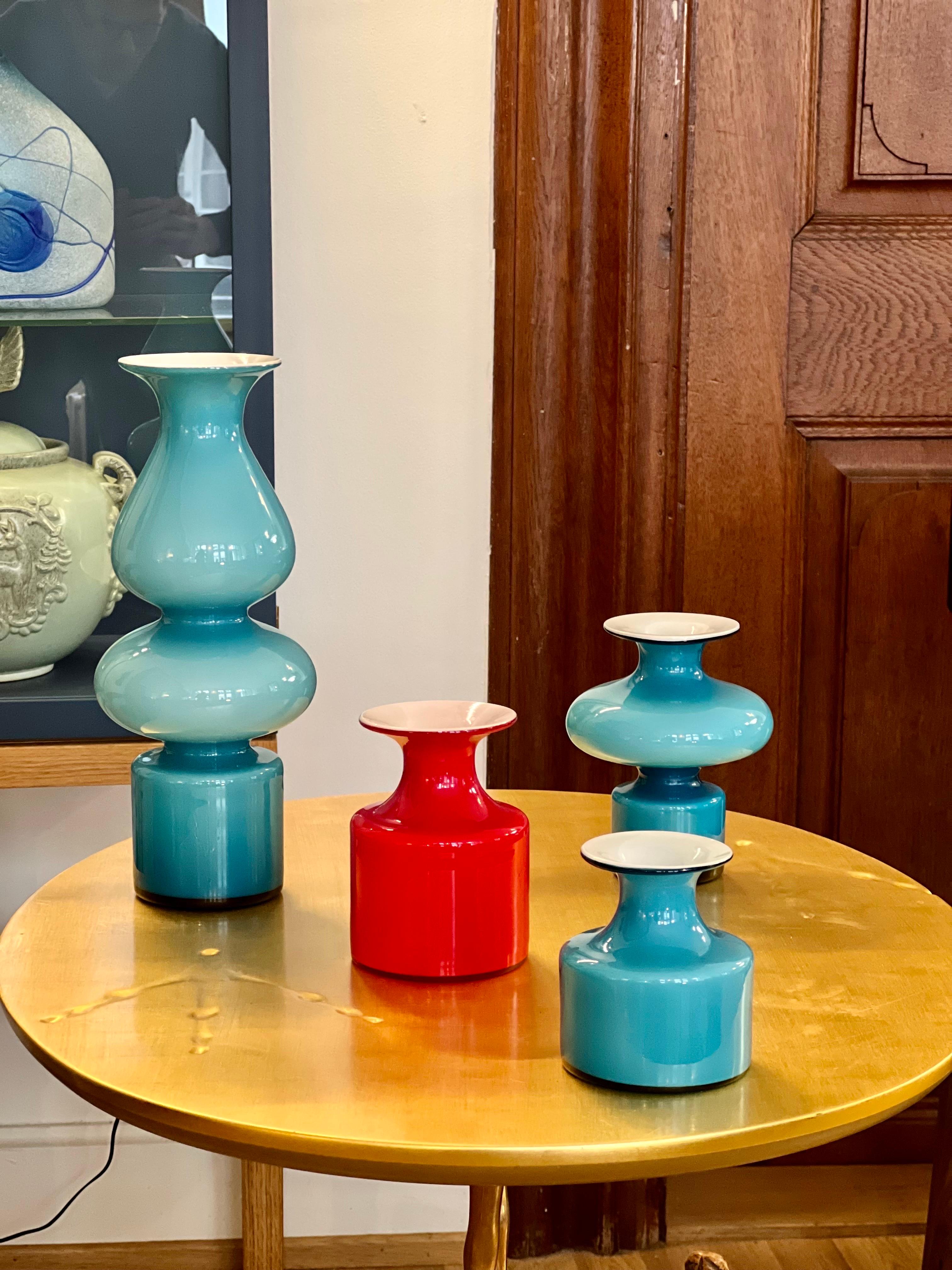 4 Carnaby Overlay Glass Vases, Per Lütken for Holmegaard, Denmark For Sale 1